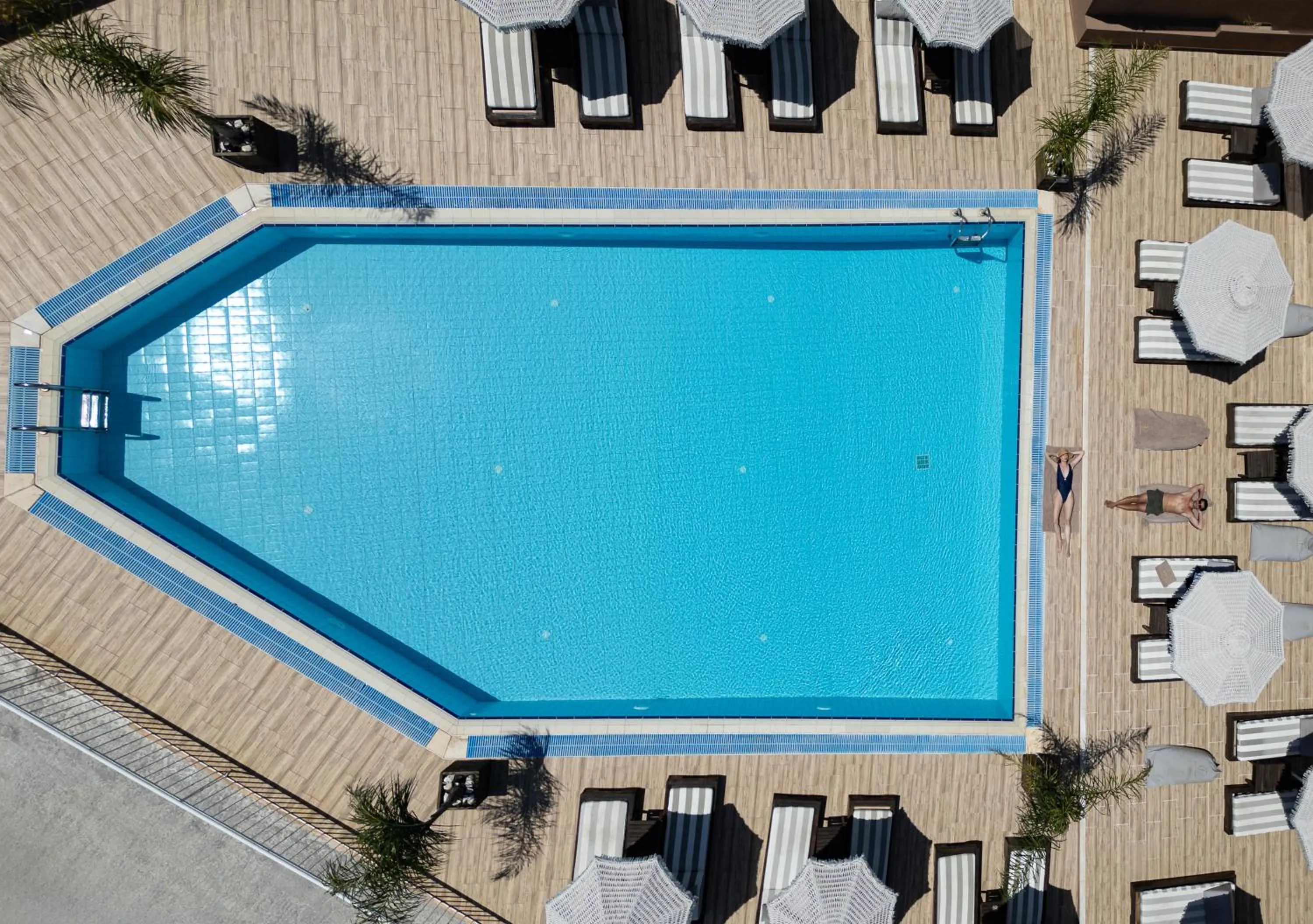Swimming pool in The "L" Suites & Apartments