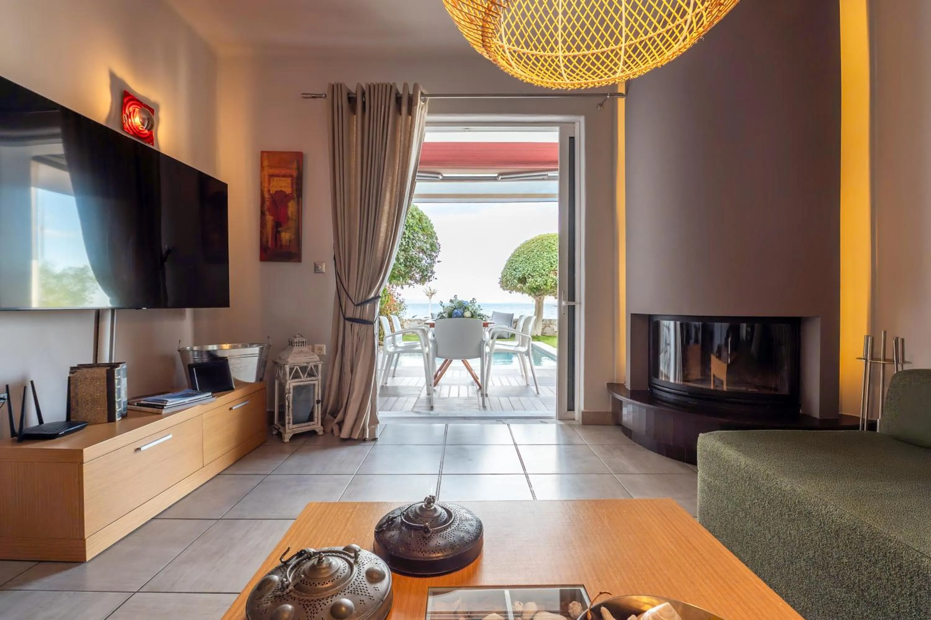 TV and multimedia in Tyros Boutique Houses Villas