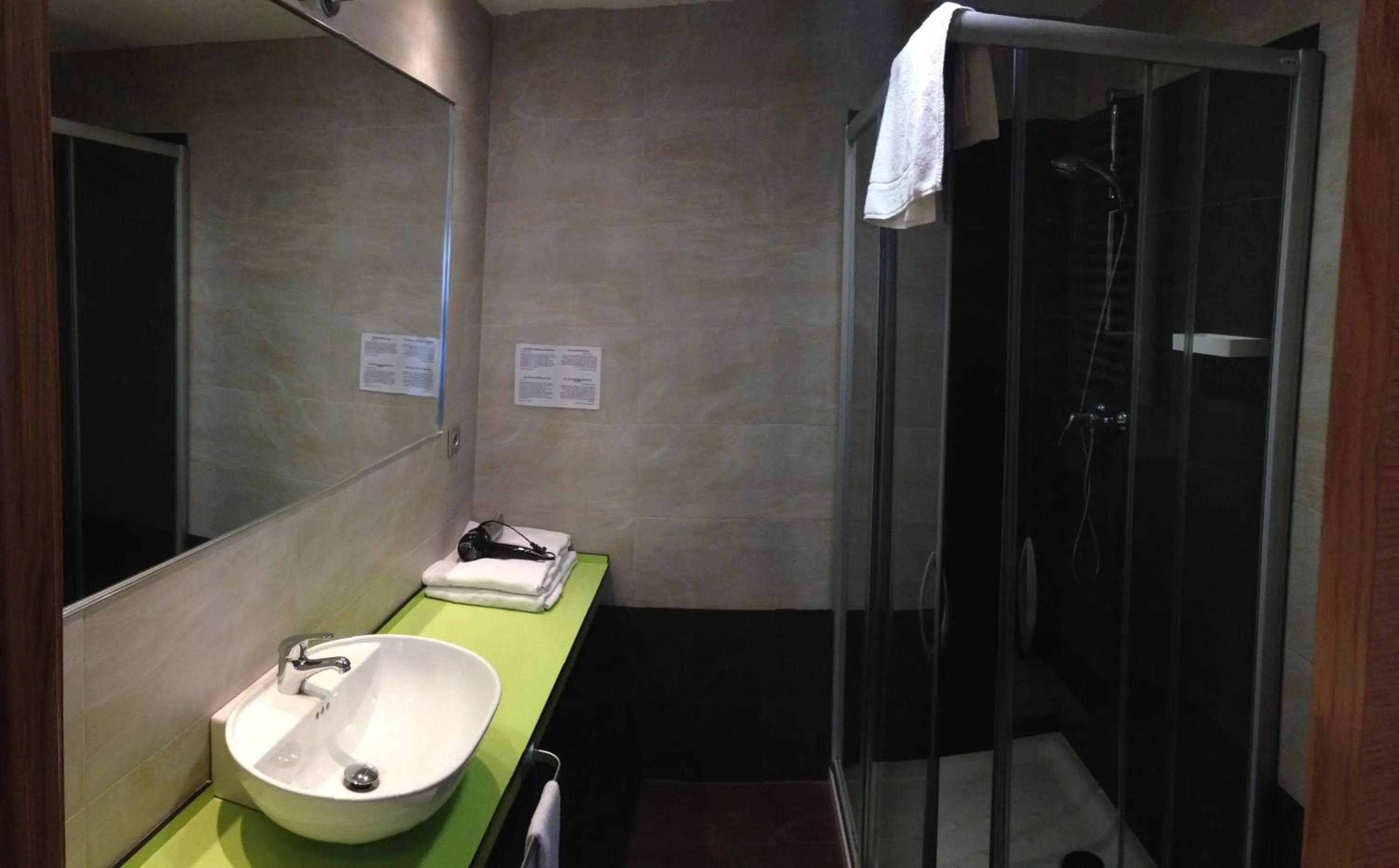 Bathroom in Pension Kursaal