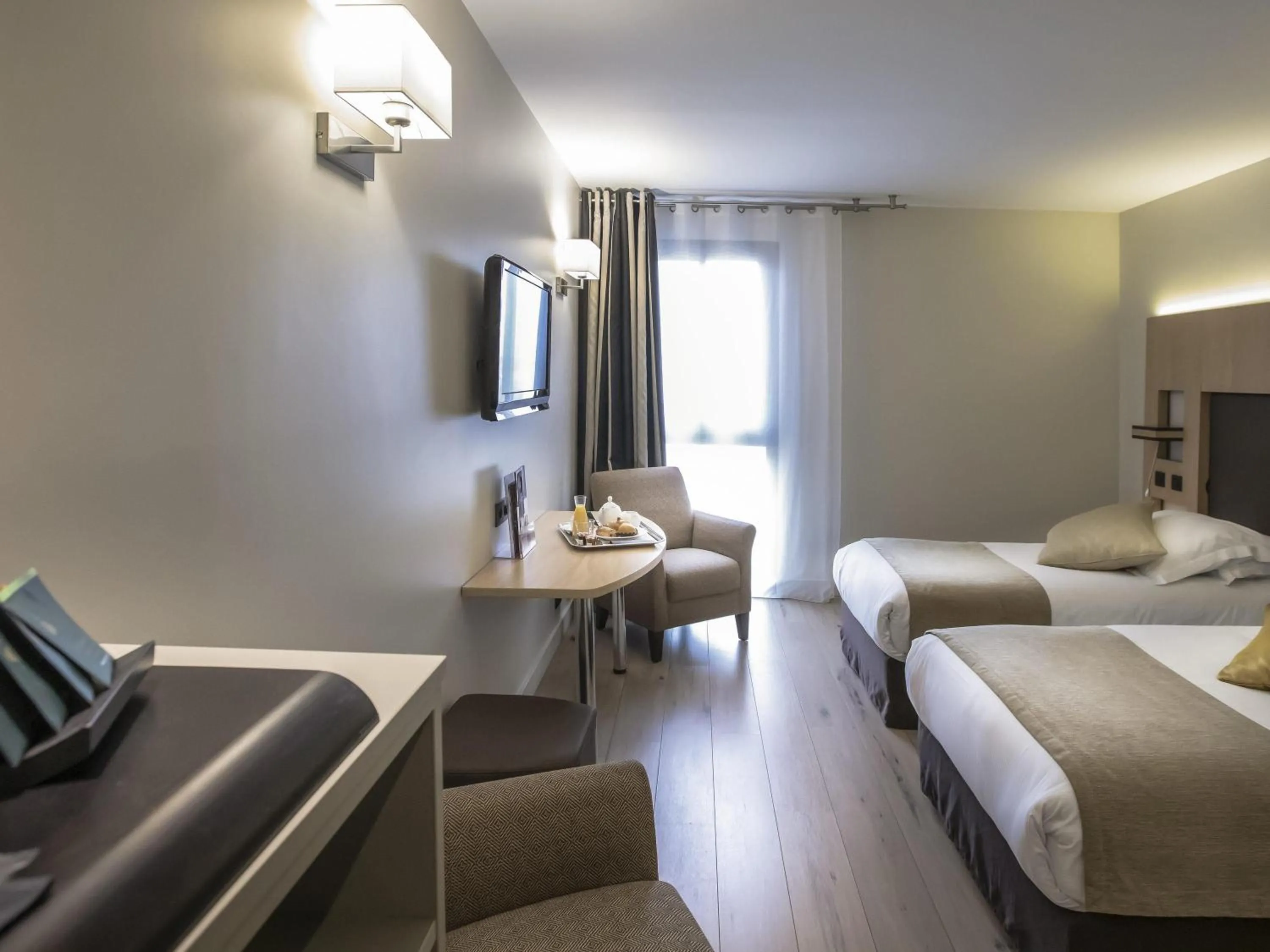 Bedroom, Bed in Mercure Montpellier Centre Comédie