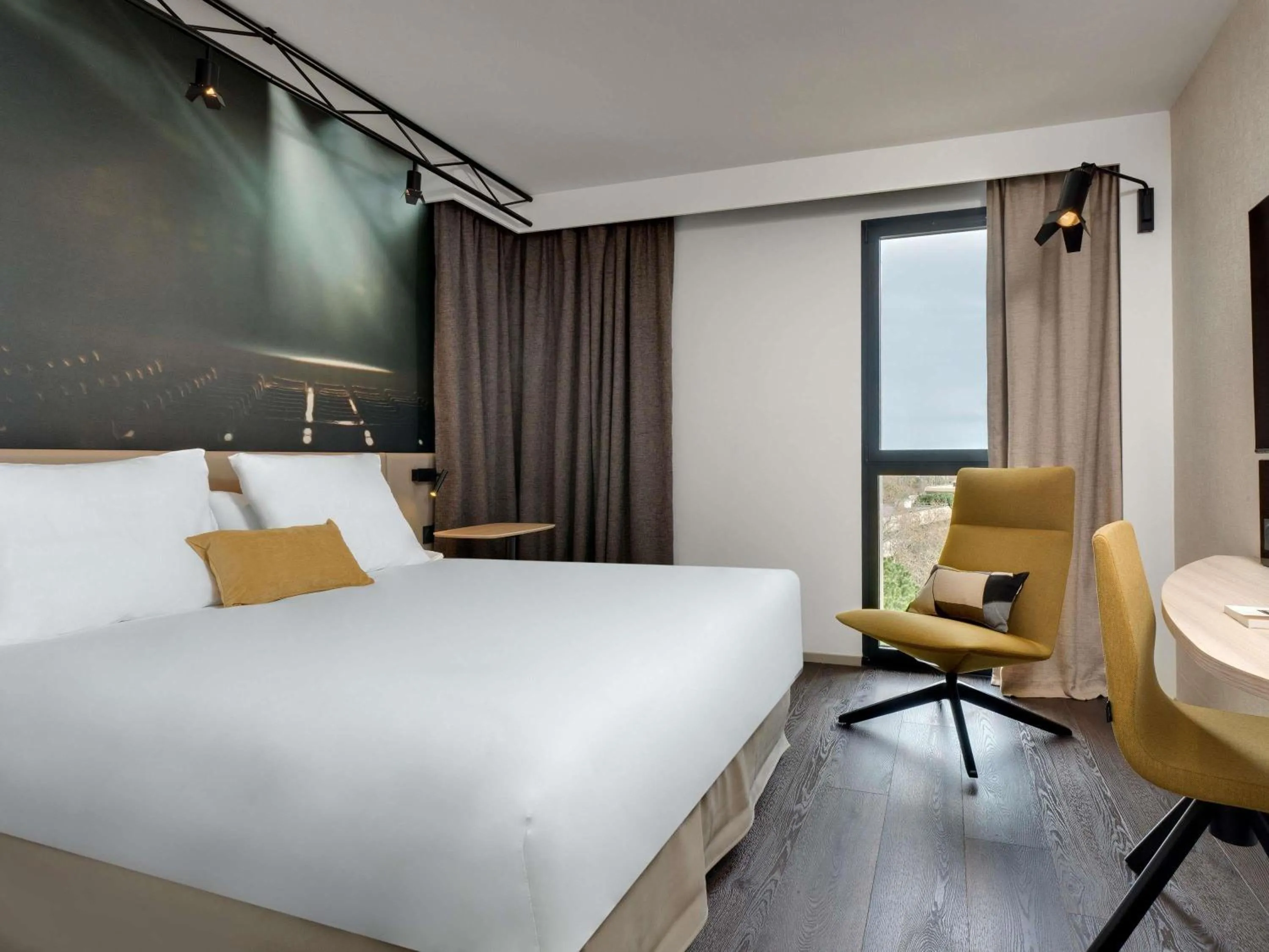 Bedroom, Bed in Mercure Montpellier Centre Comédie