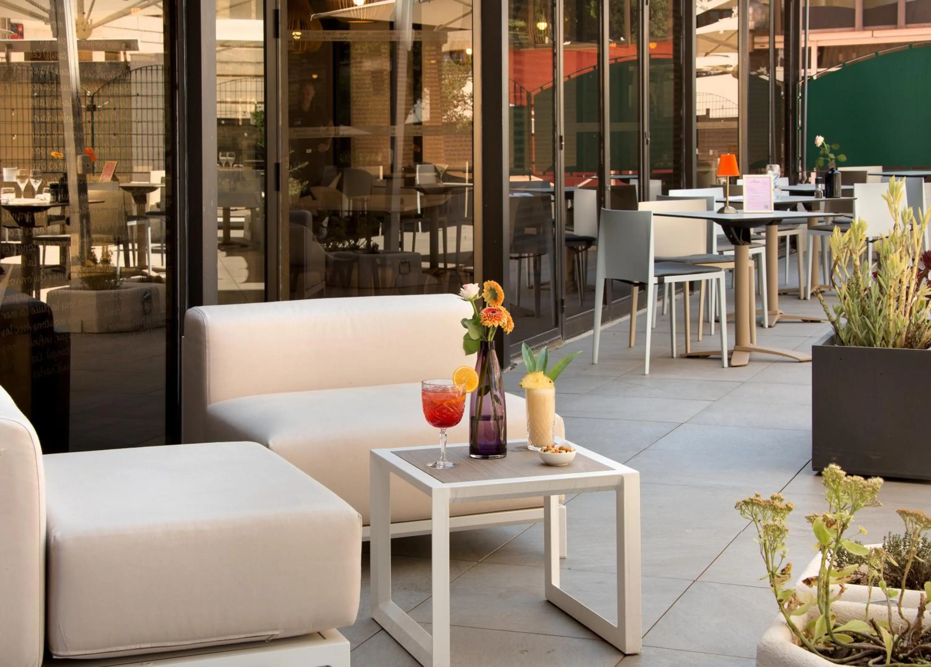 Patio in Mercure Montpellier Centre Comédie