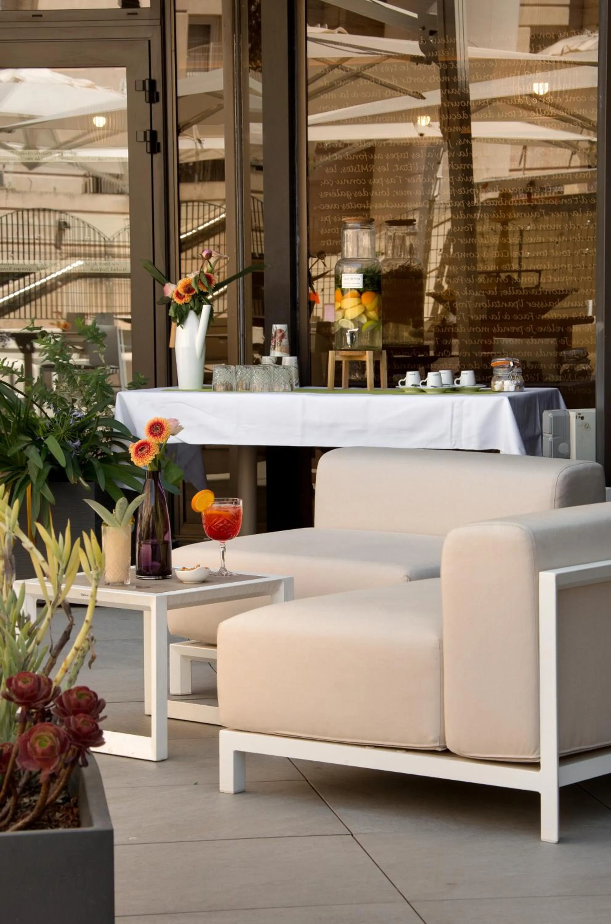 Patio in Mercure Montpellier Centre Comédie