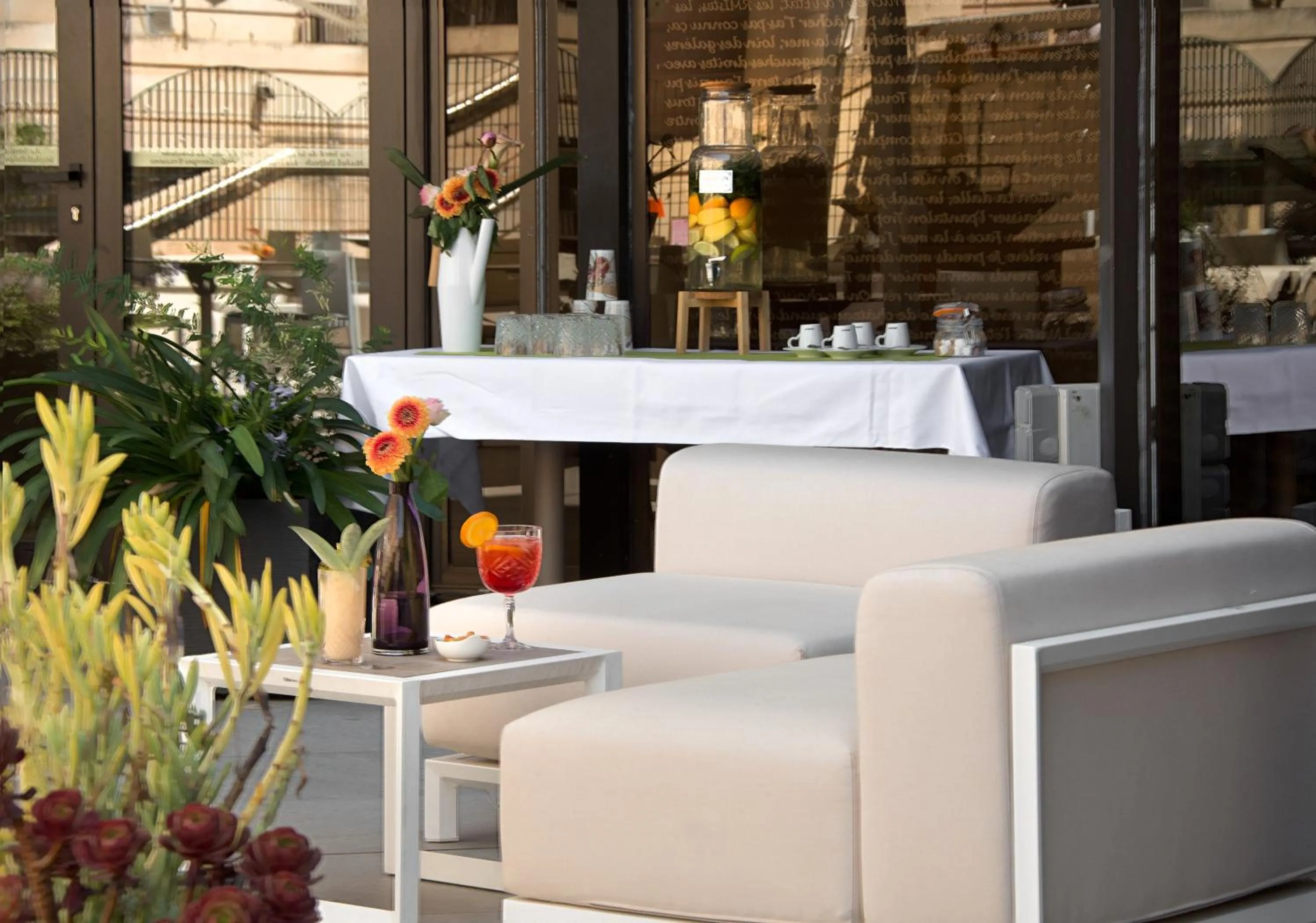 Patio in Mercure Montpellier Centre Comédie