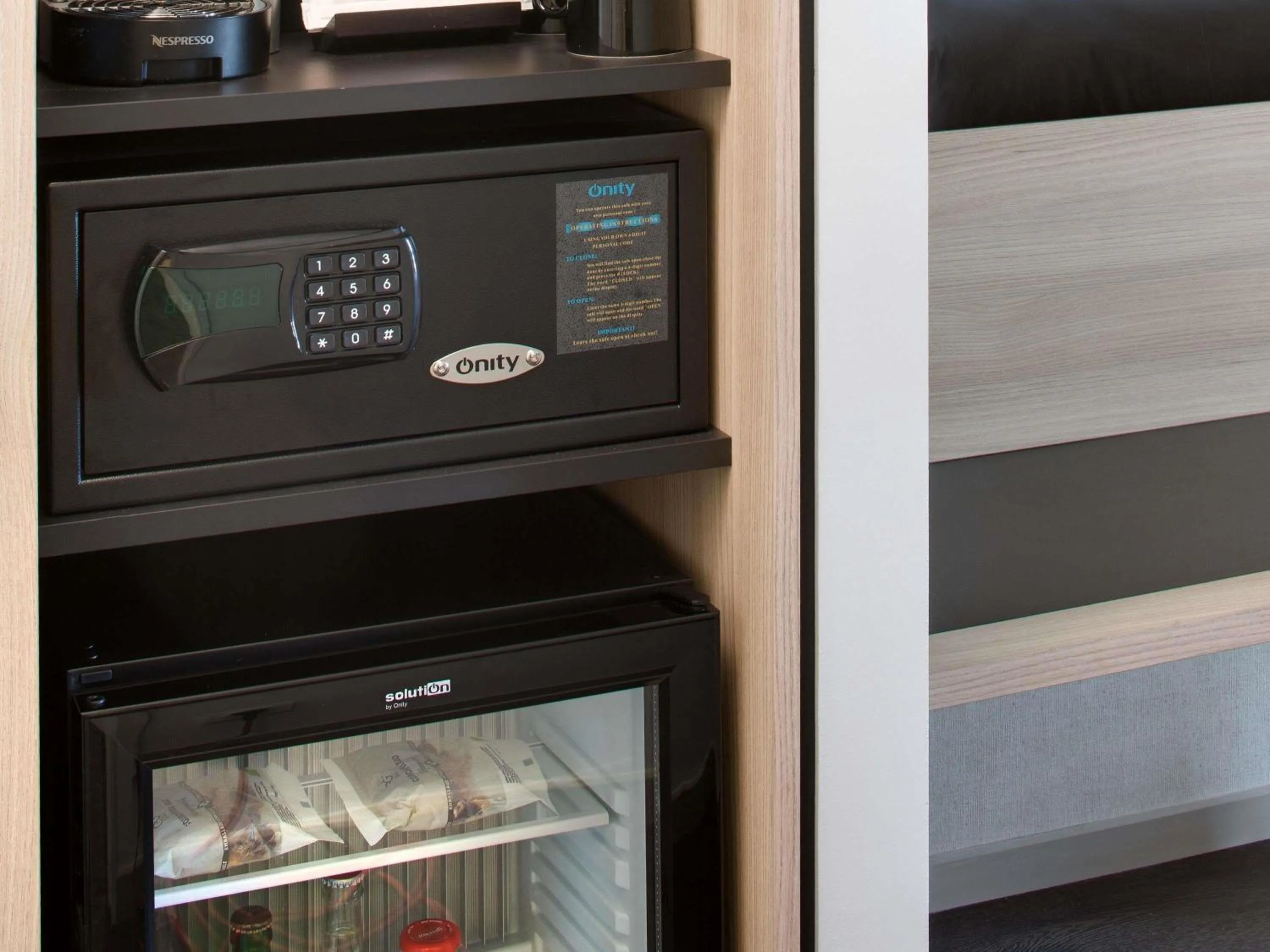 Bedroom in Mercure Montpellier Centre Comédie