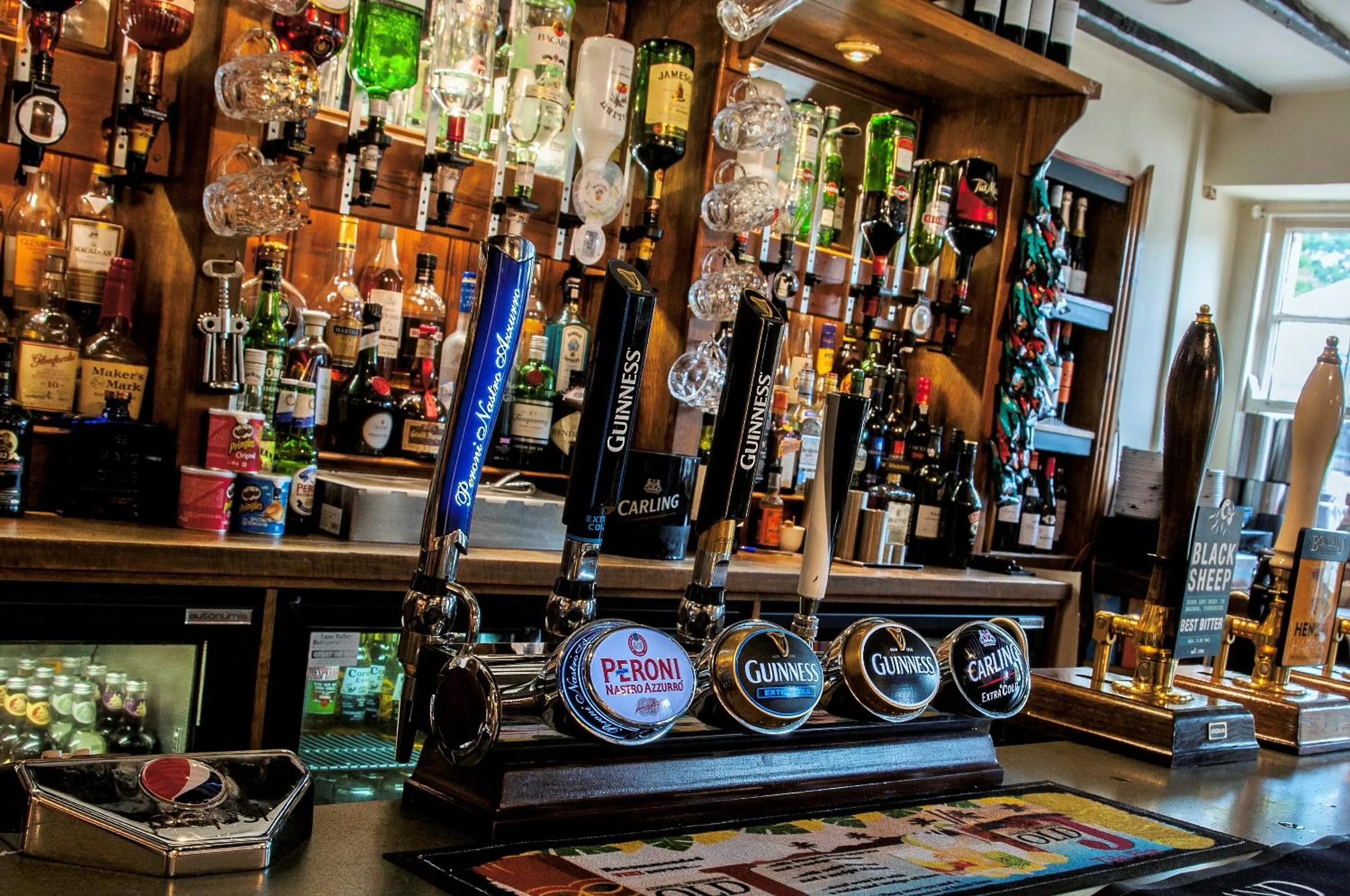 Lounge or bar in The Fleece Inn