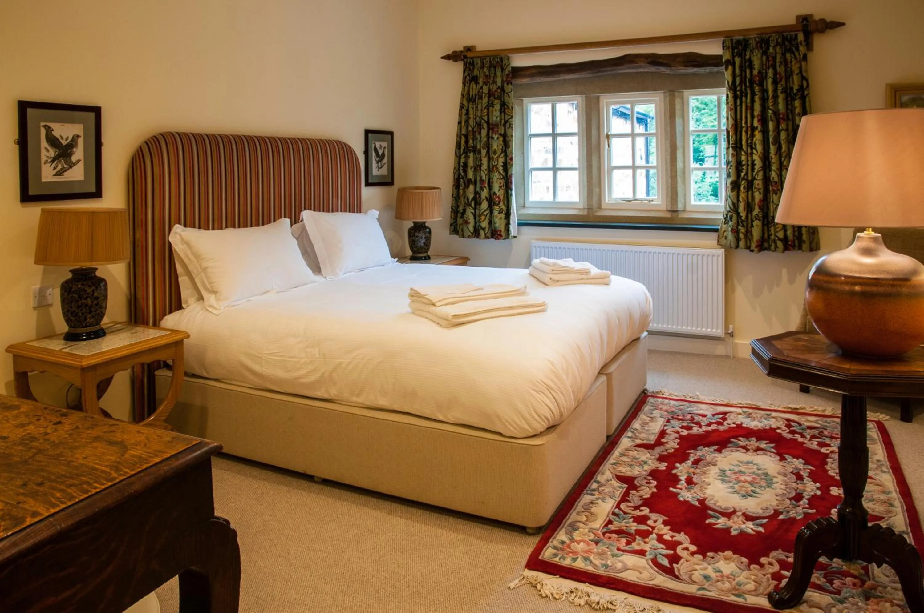 Bedroom, Bed in The Fleece Inn
