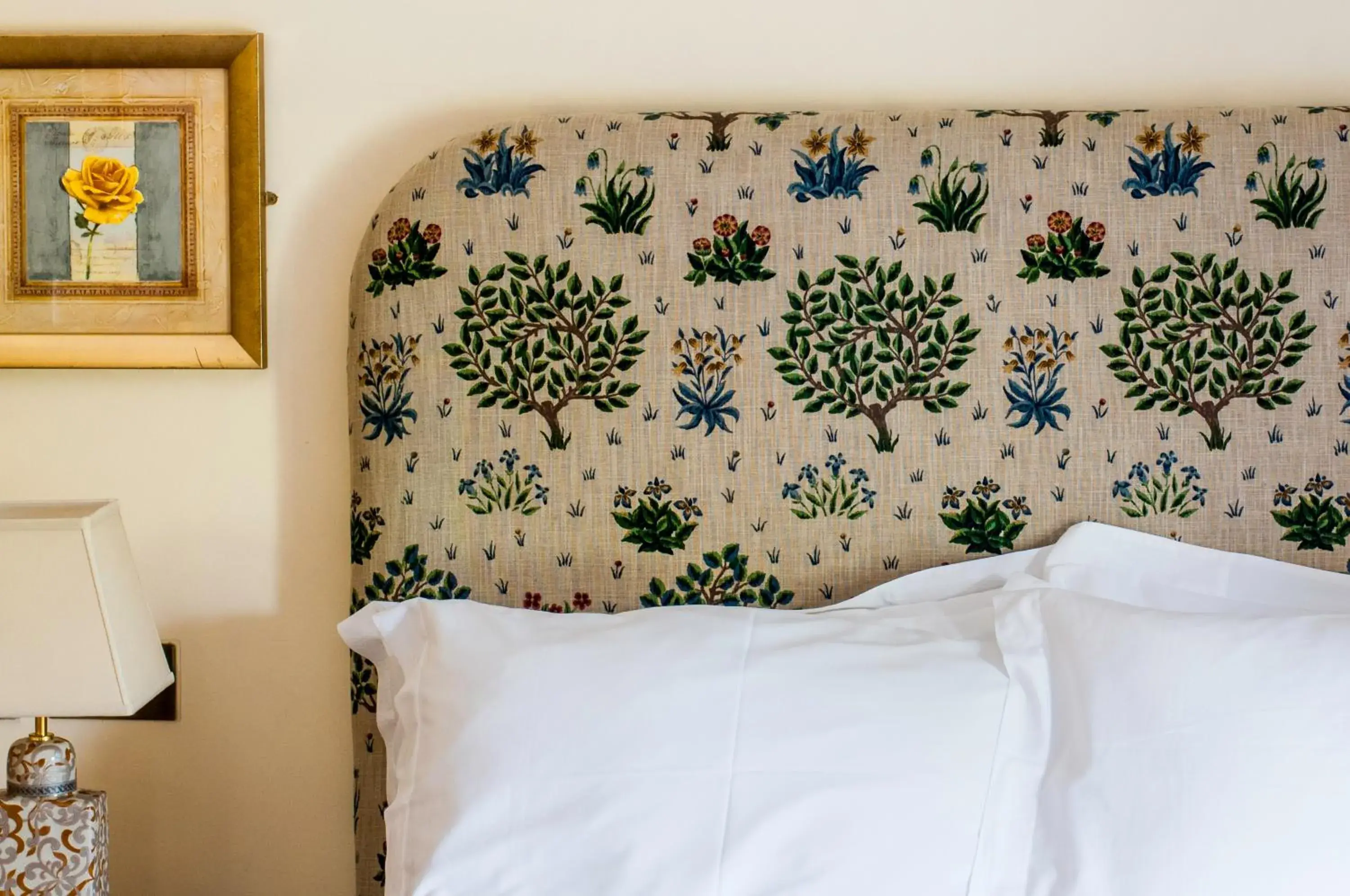 Double Room 1 in The Fleece Inn Double Room 1 in The Fleece Inn