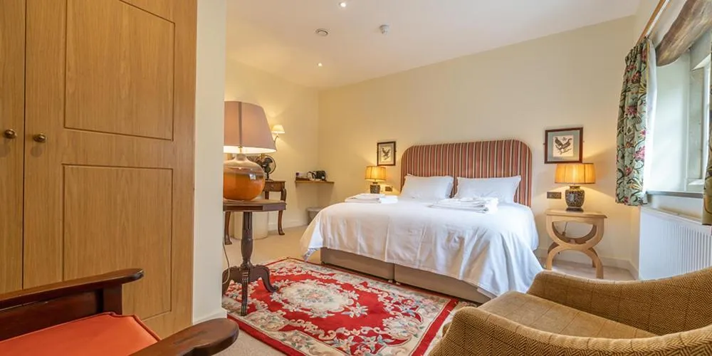 Bed in The Fleece Inn