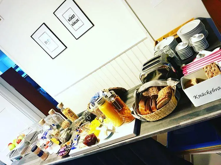 Breakfast in Karlshamn Vandrarhem och Hotell