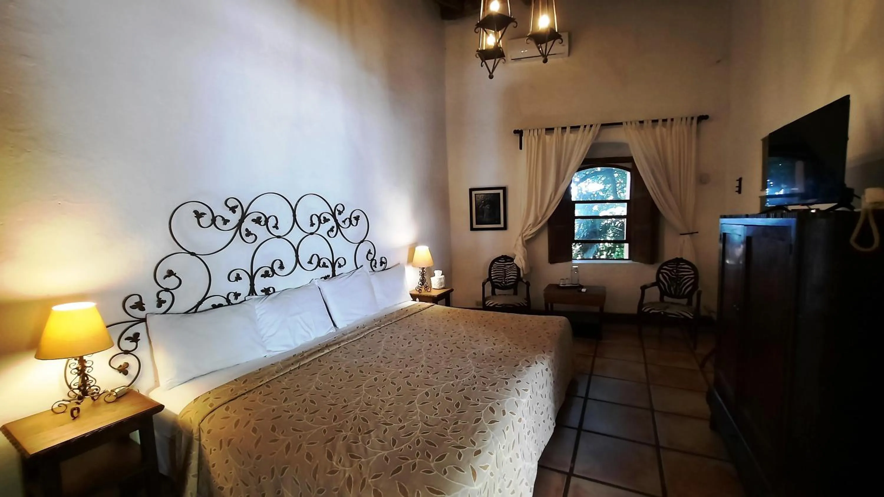 Bed in Los Almendros de San Lorenzo