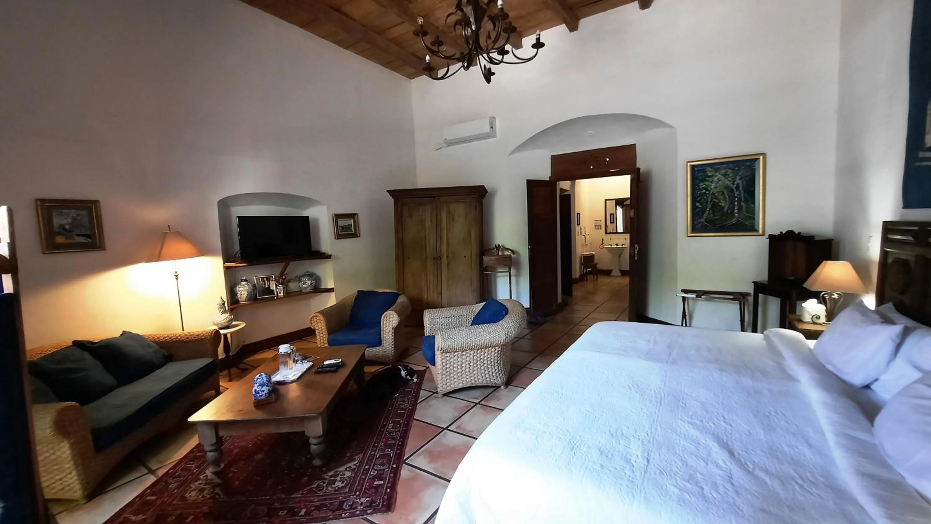 Bed in Los Almendros de San Lorenzo