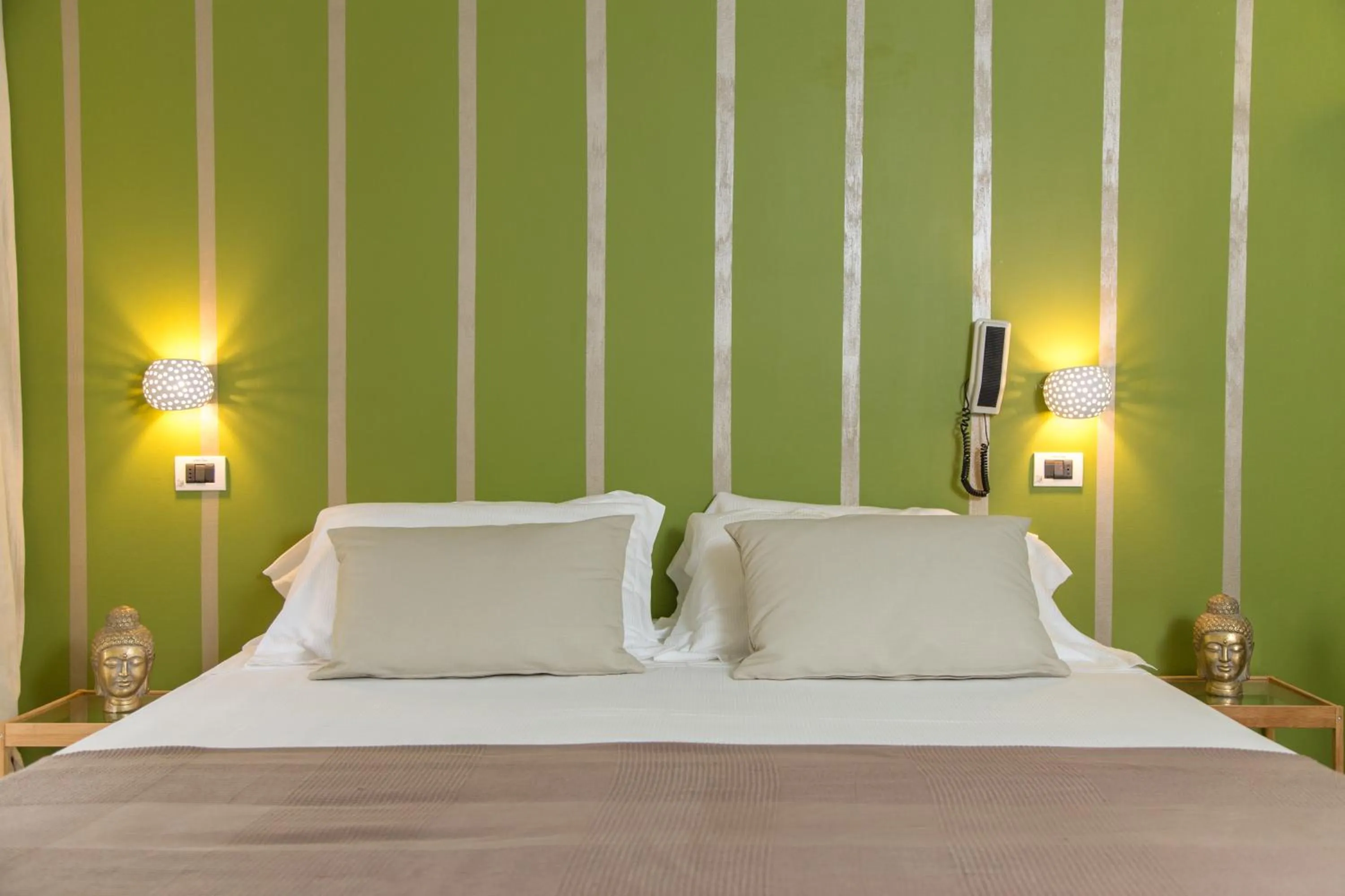 Photo of the whole room, Bed in Hotel Thea