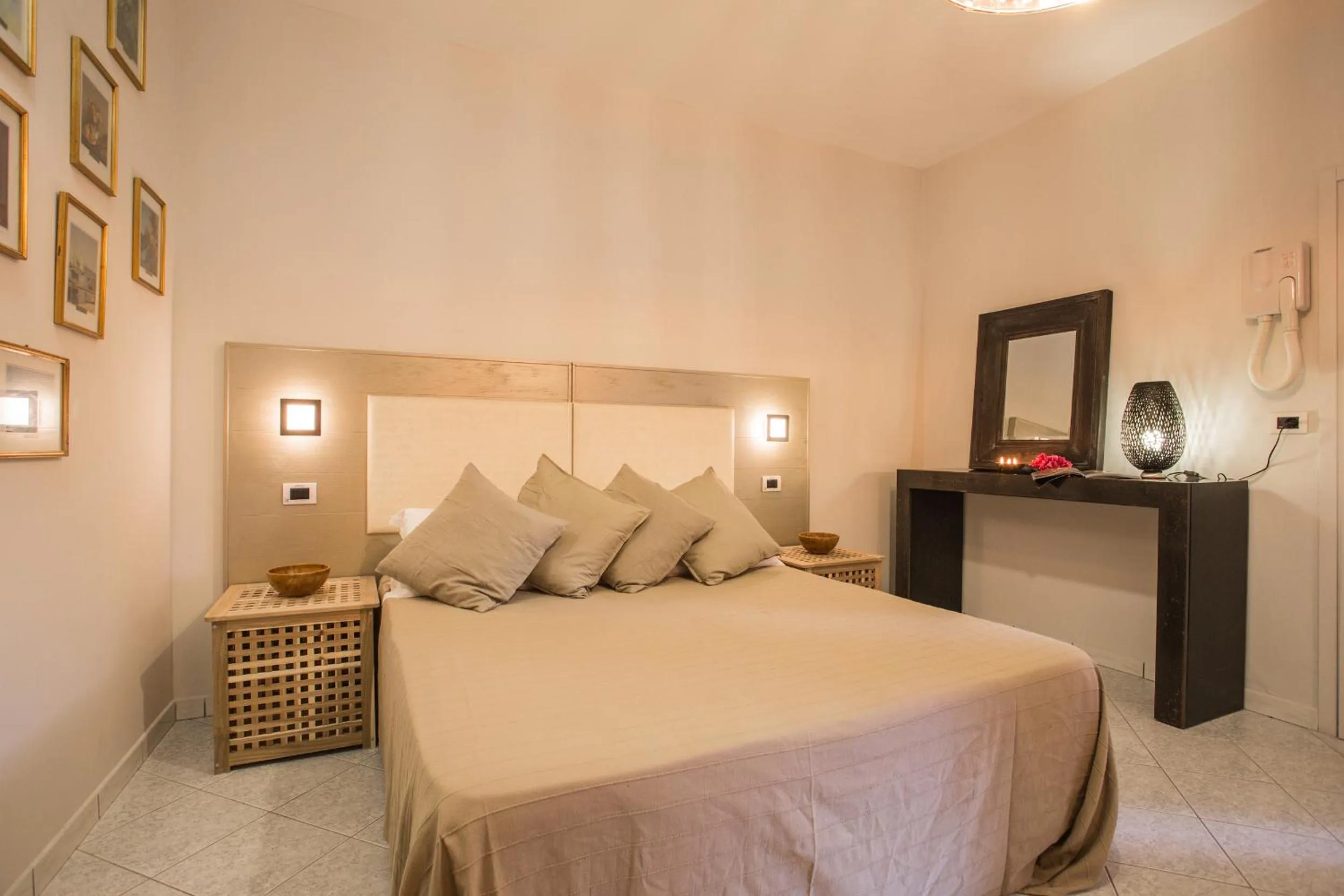 Bedroom, Bed in Hotel Thea