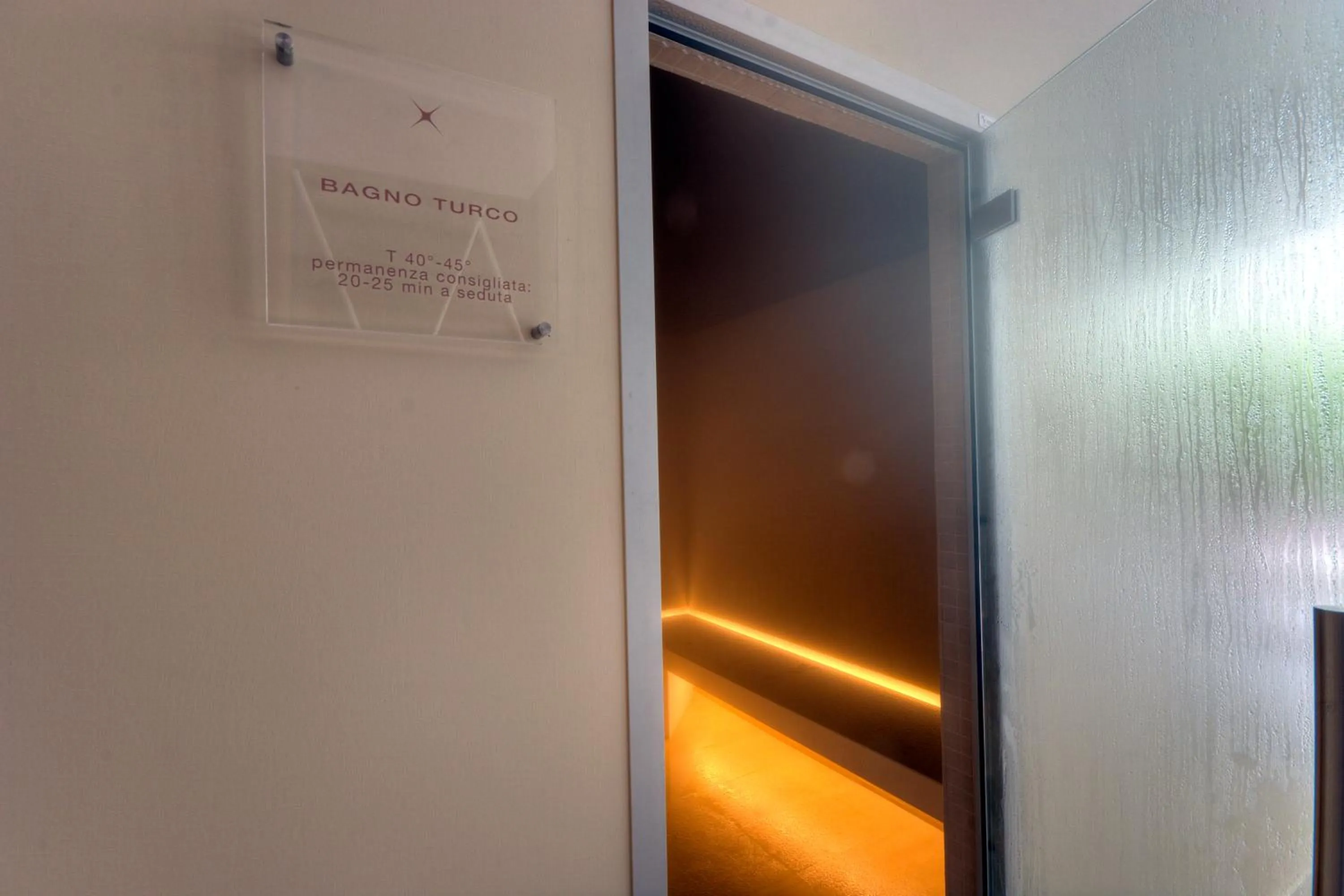 Spa and wellness centre/facilities in Smeraldo Suites & Spa