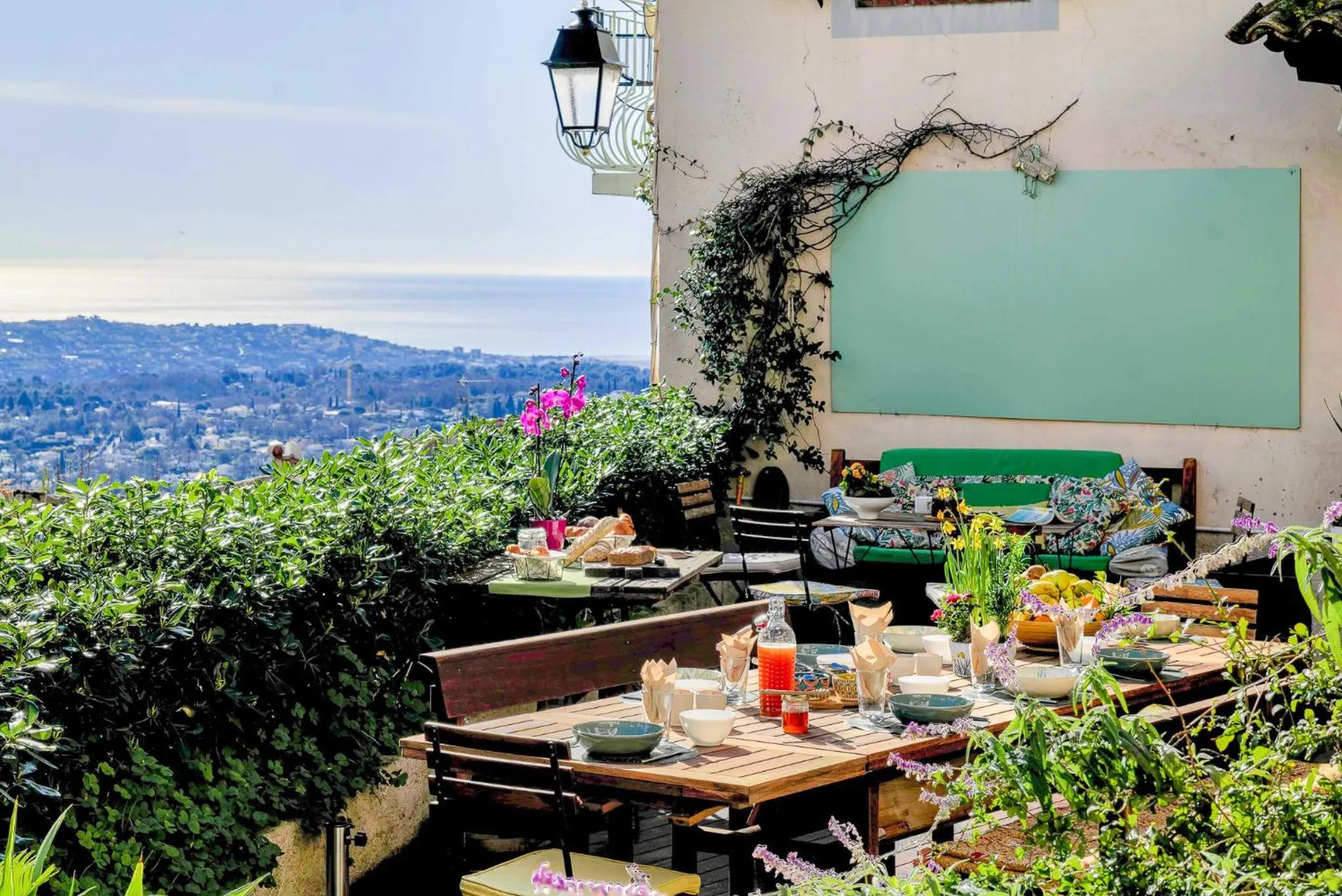 Patio in The frogs' house - Yoga Retreat