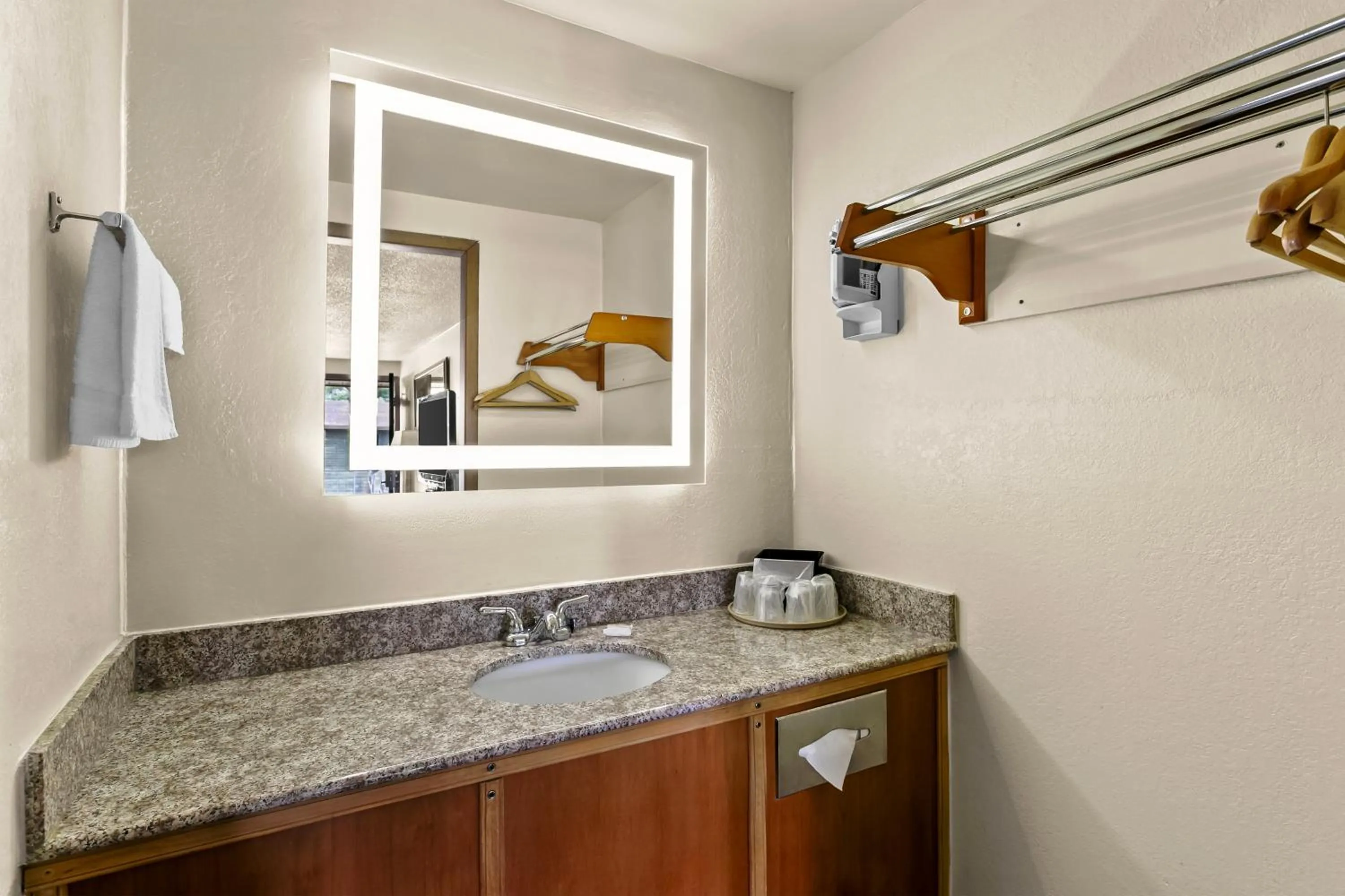 Bathroom in Americas Best Value Inn Martinsburg