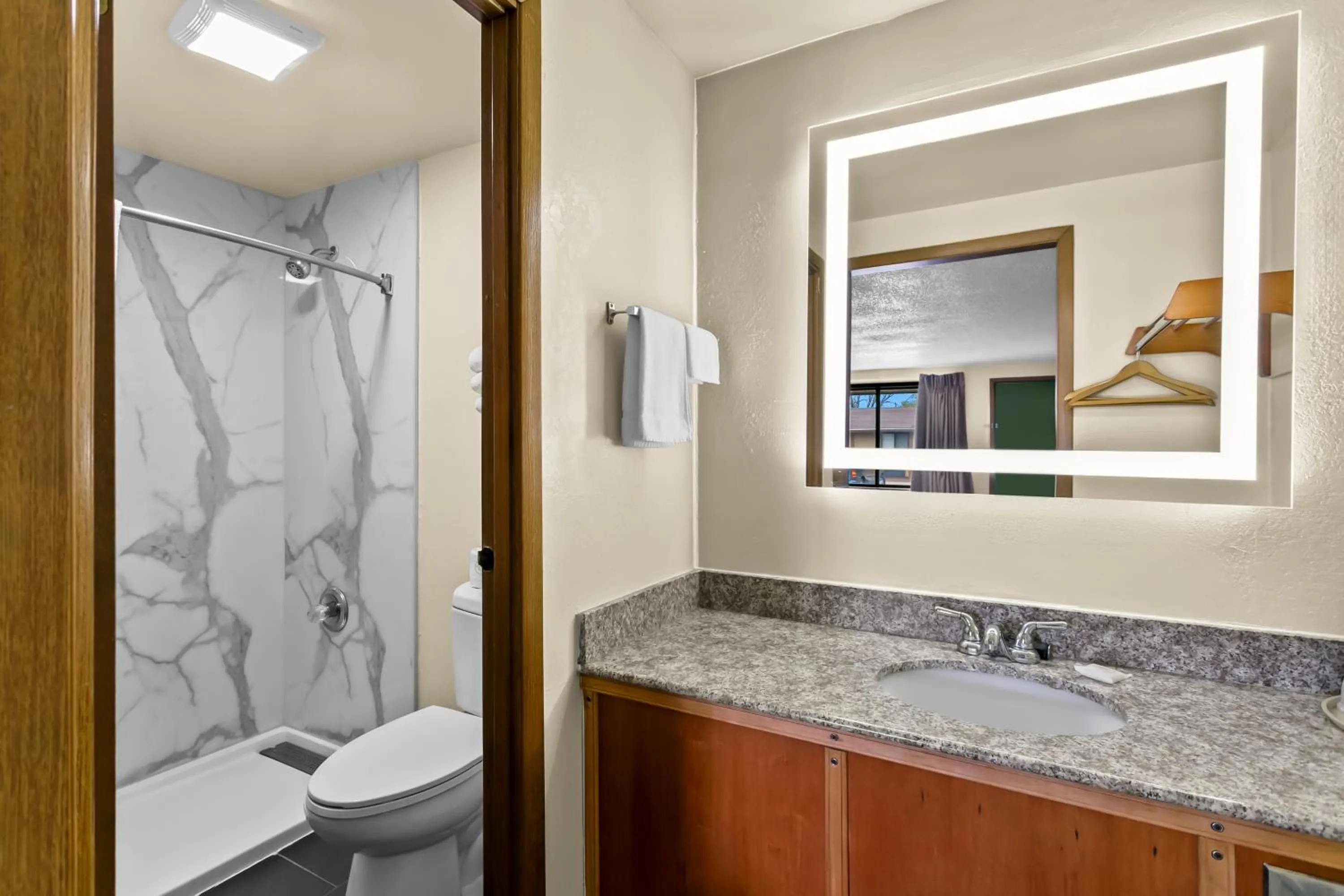 Bathroom in Americas Best Value Inn Martinsburg