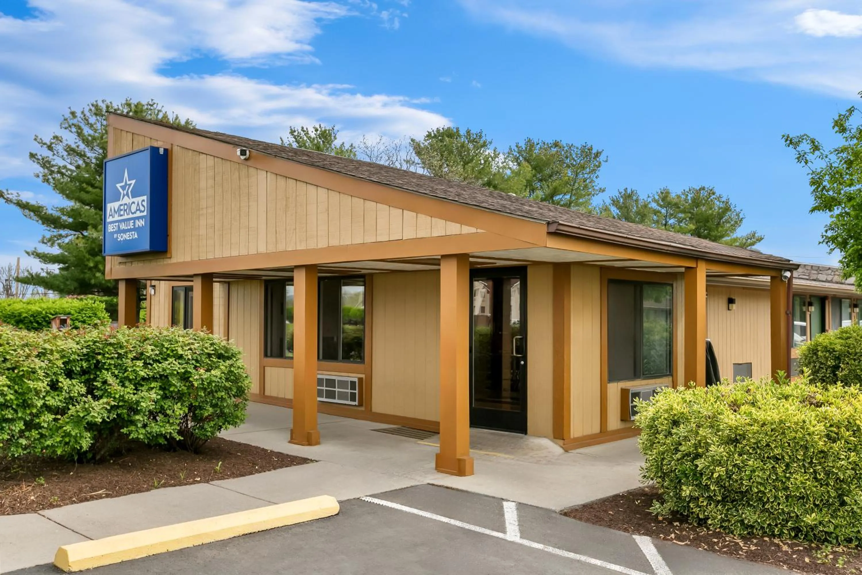 Property building in Americas Best Value Inn Martinsburg