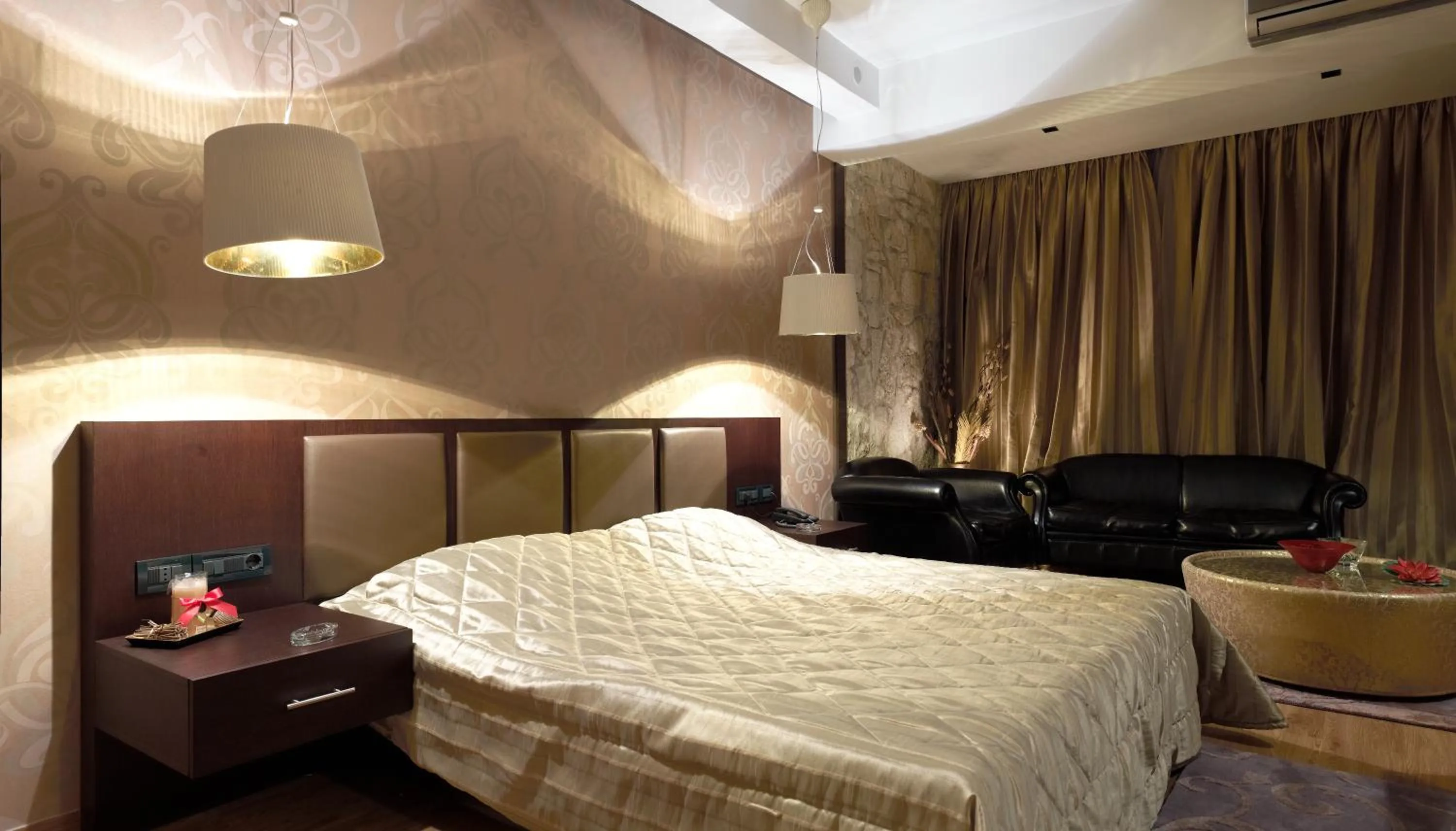 Other, Bed in Hotel Cezaria