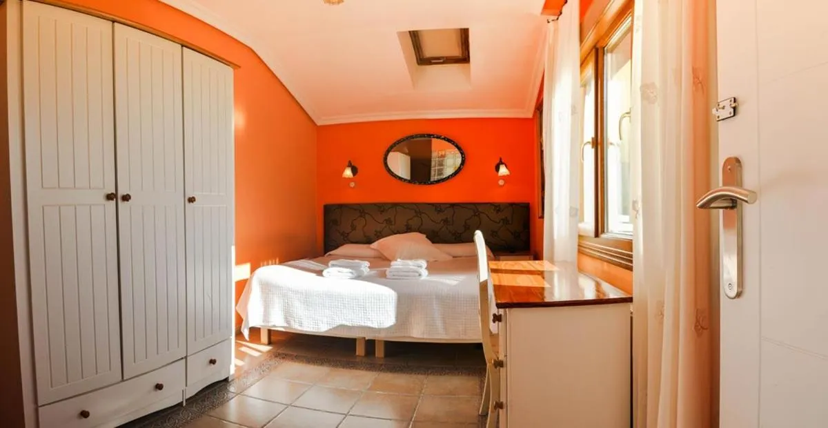 Photo of the whole room in Casa Rural Ibarrondo Etxea