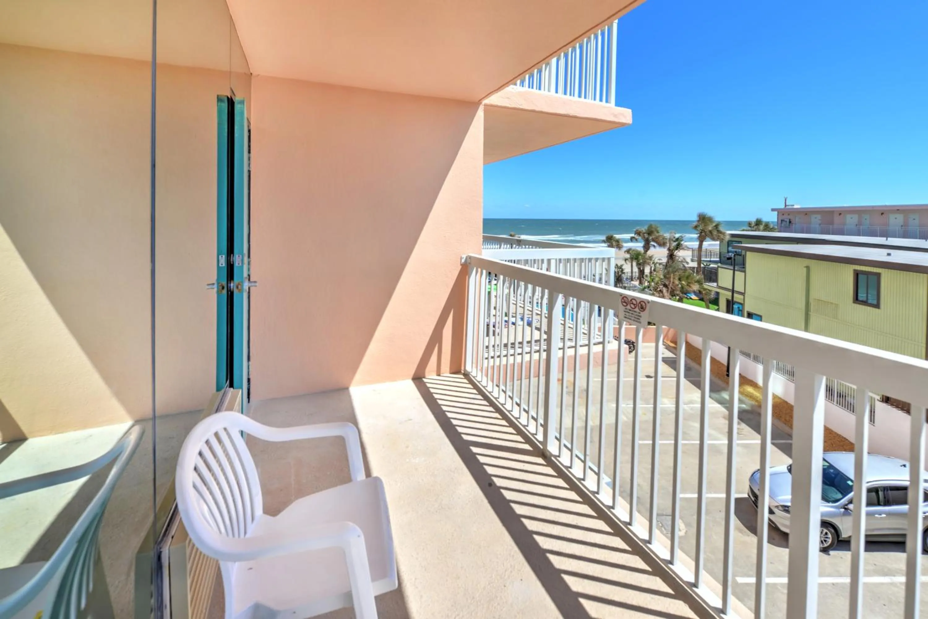 Bahama House - Daytona Beach Shores