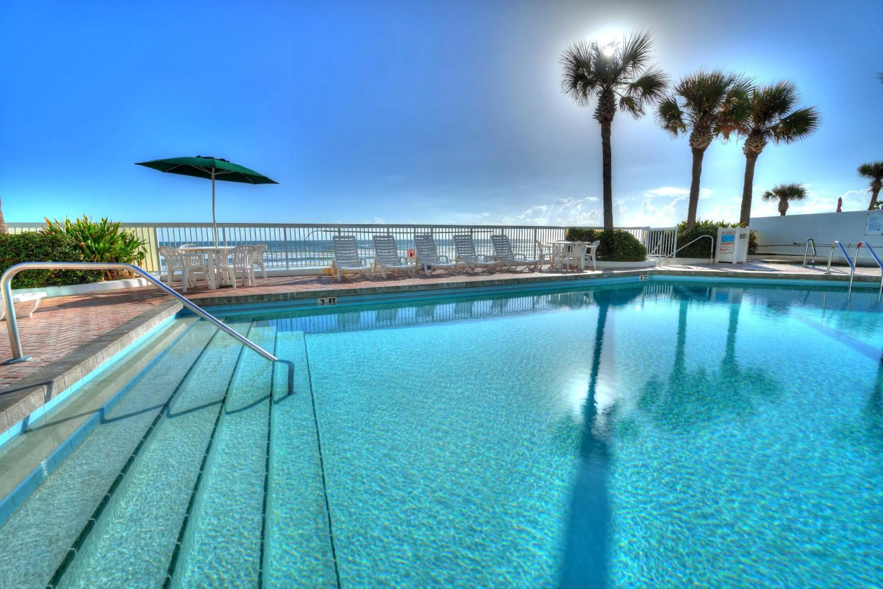 Patio in Bahama House - Daytona Beach Shores