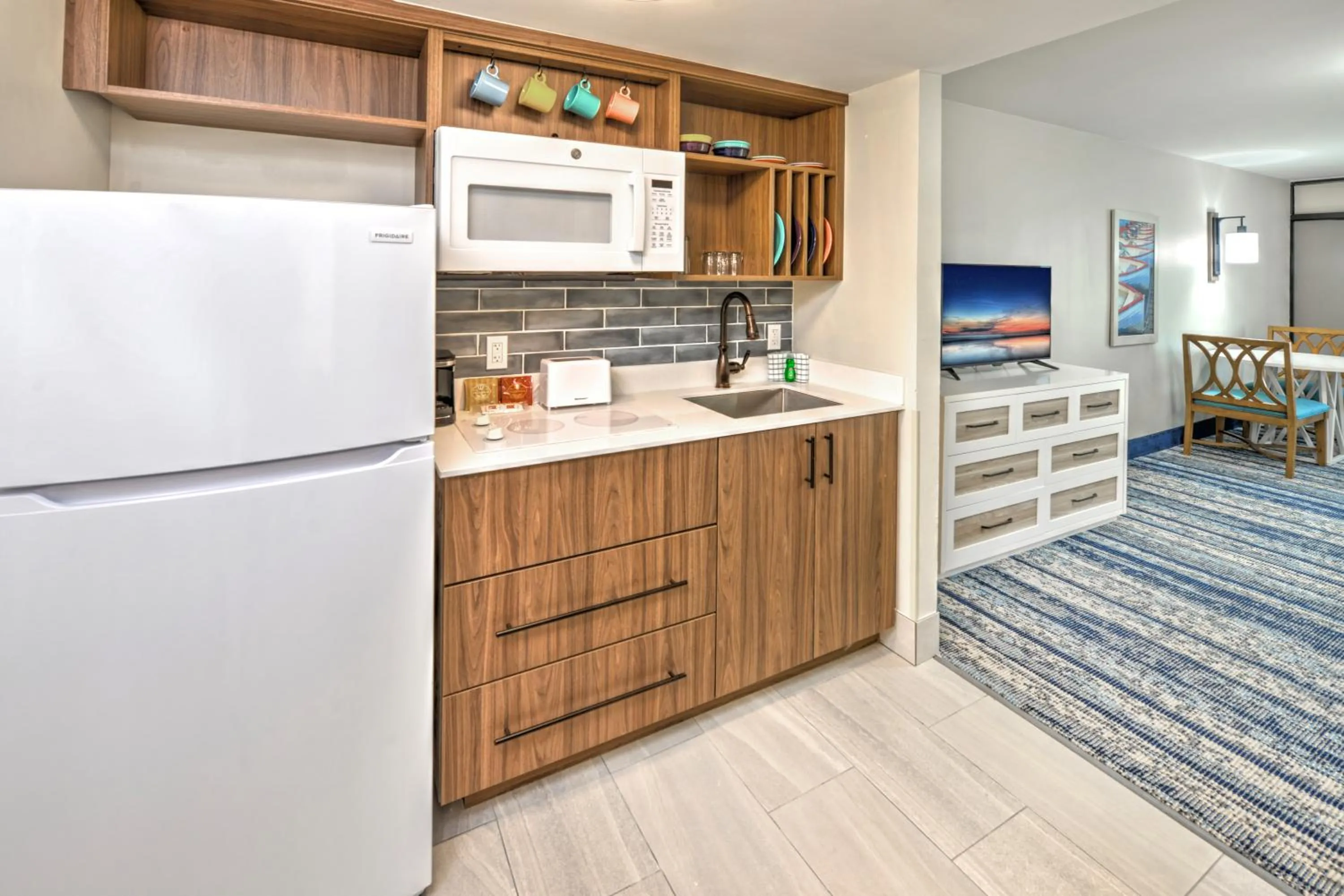 Bahama House - Daytona Beach Shores