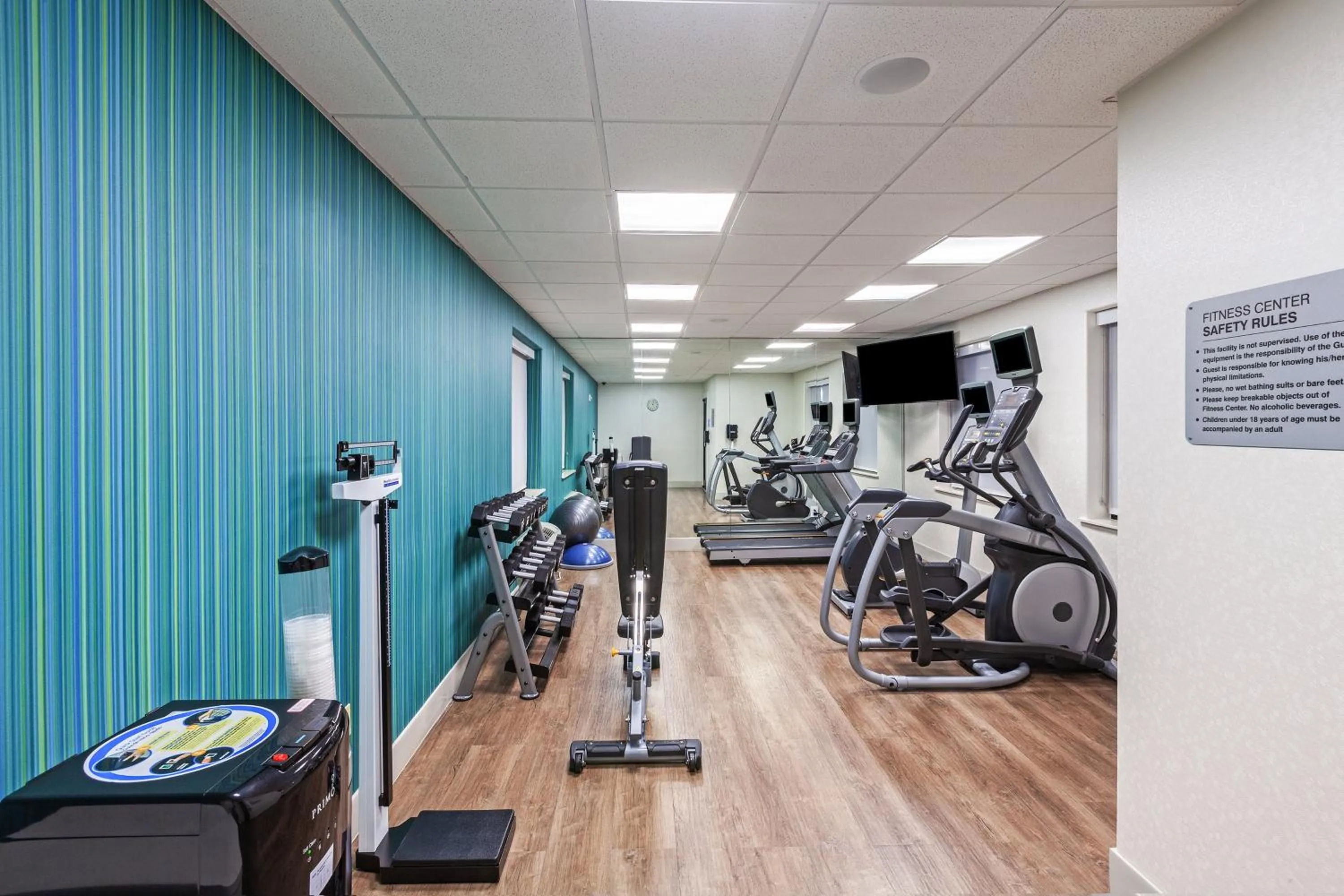 Fitness centre/facilities in Holiday Inn Express & Suites Longview South I-20 by IHG
