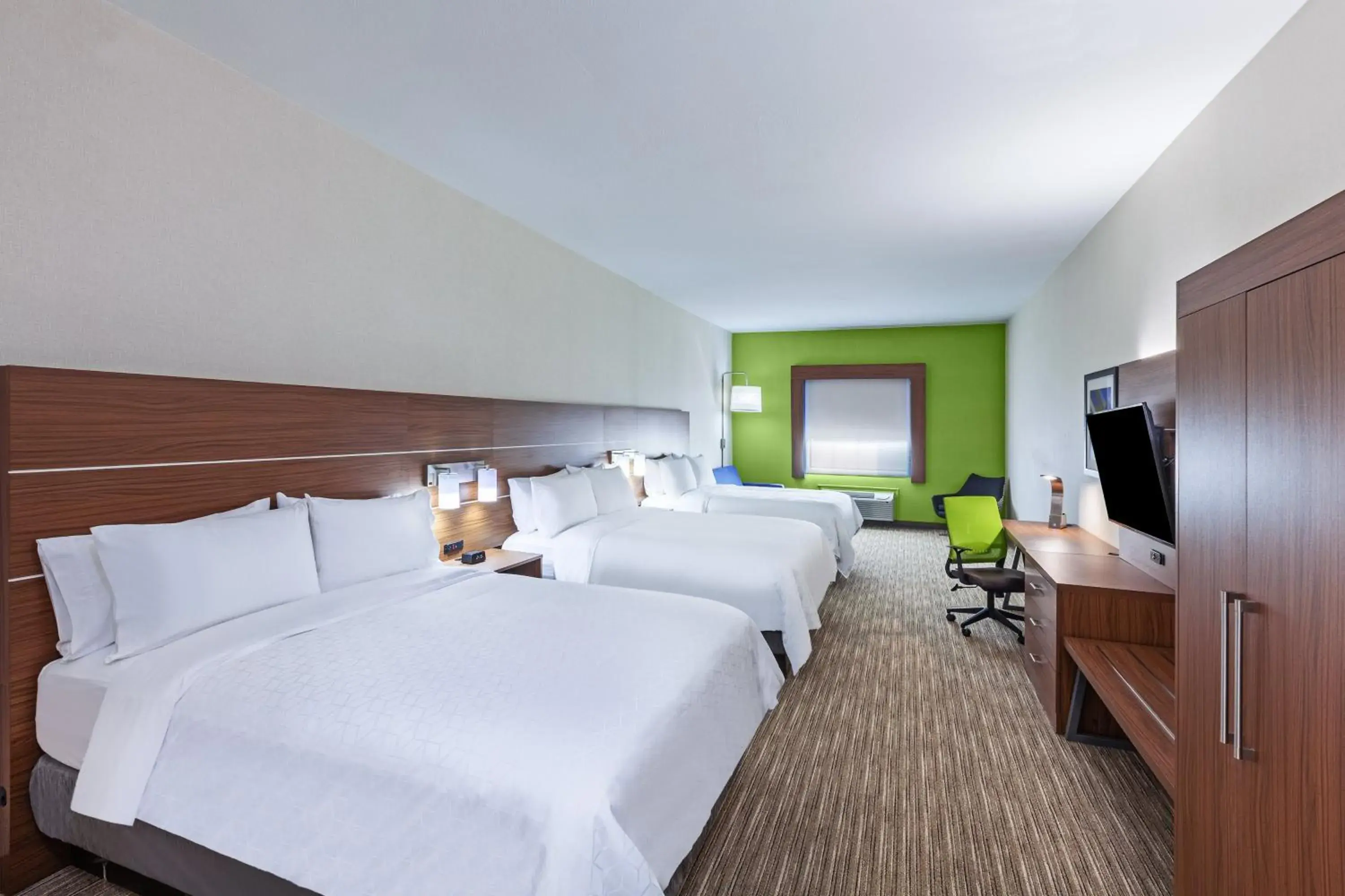 Standard Queen Room with Two Queen Beds - Communications Accessible in Holiday Inn Express & Suites Longview South I-20 by IHG Standard Queen Room with Two Queen Beds - Communications Accessible in Holiday Inn Express & Suites Longview South I-20 by IHG