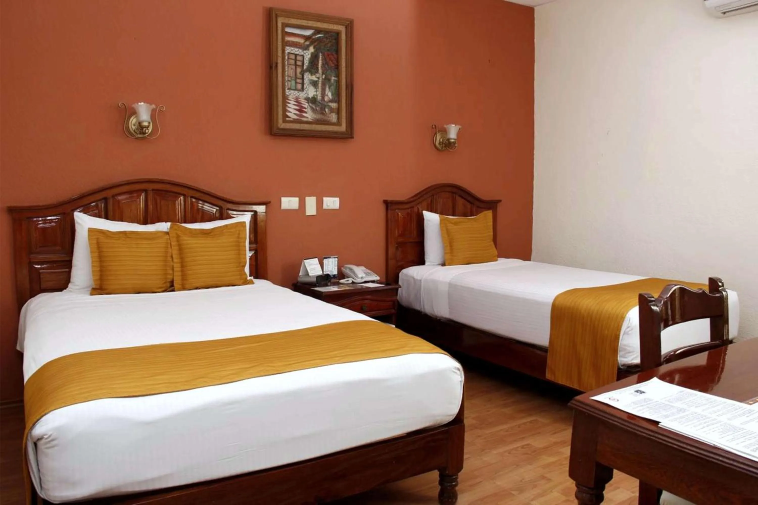 Photo of the whole room, Bed in Best Western Hotel Madan