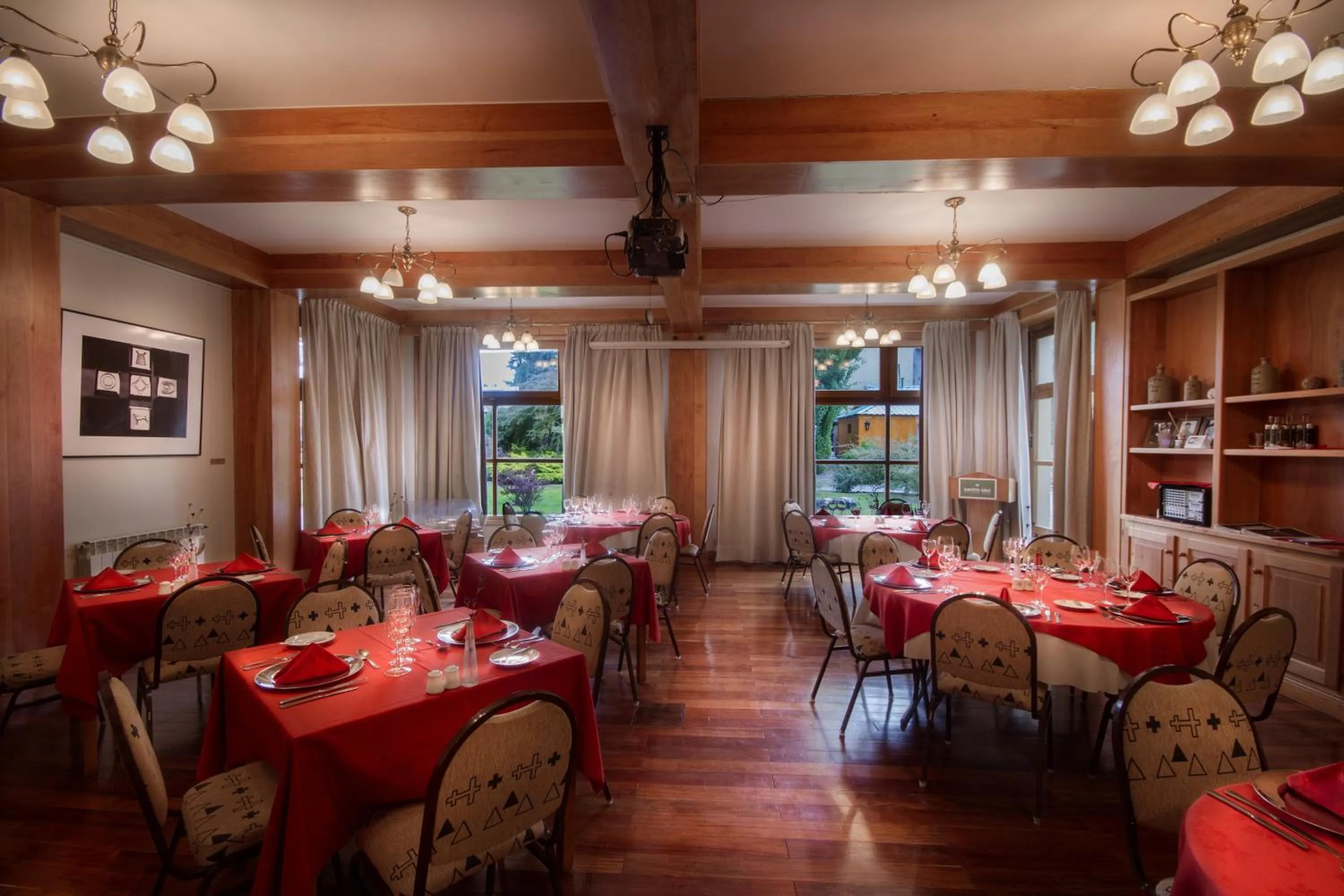 Restaurant/places to eat in Hotel Kosten Aike