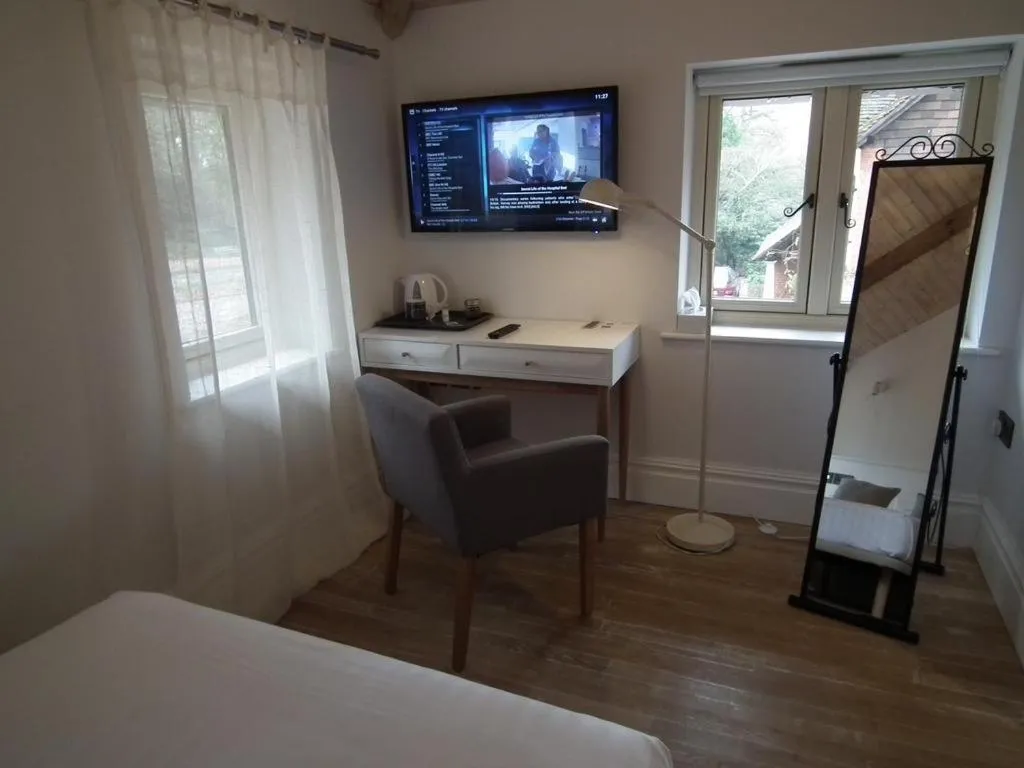 Bed in The Kingsley at Eversley