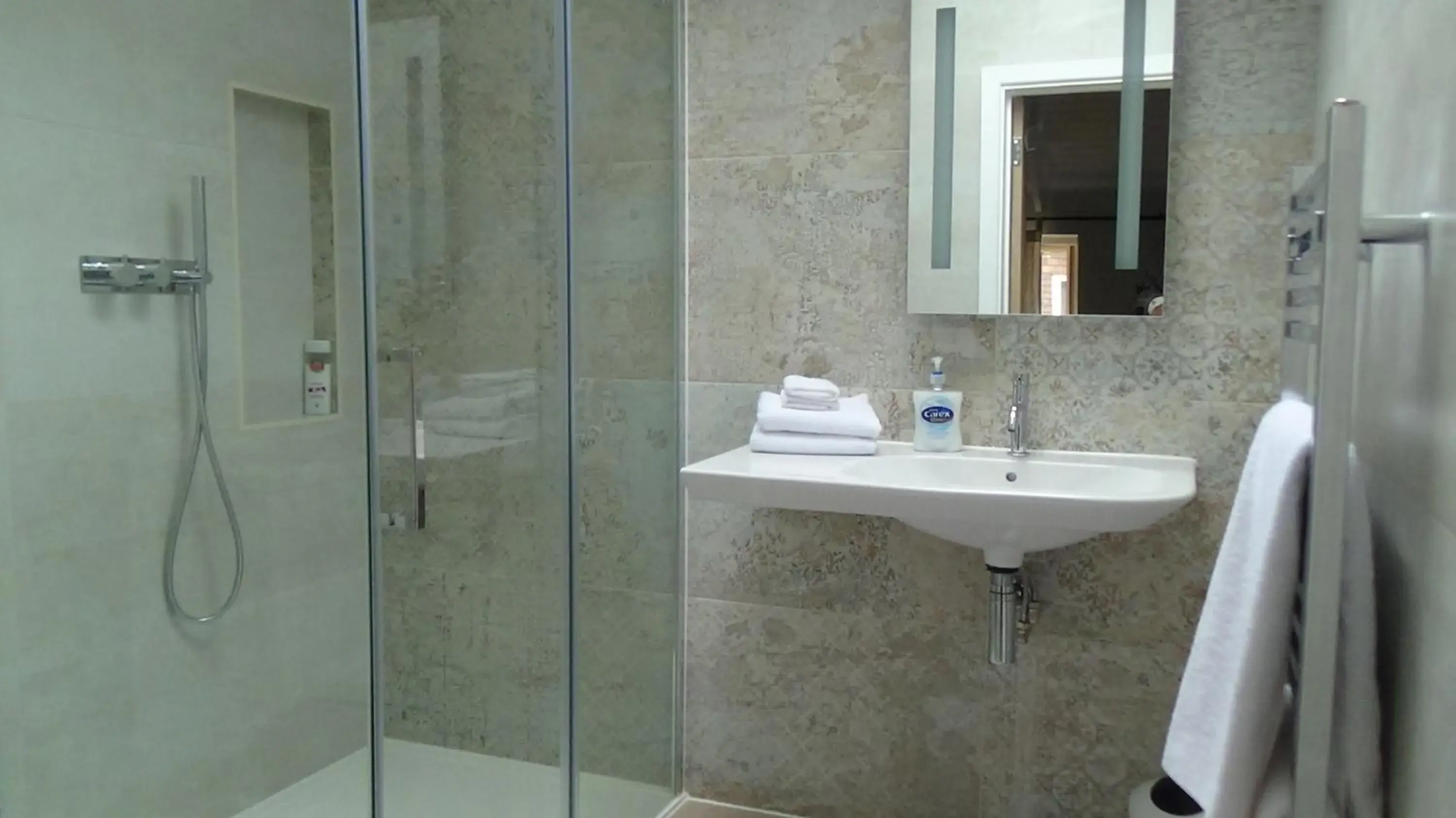 Single Room in The Kingsley at Eversley Single Room in The Kingsley at Eversley