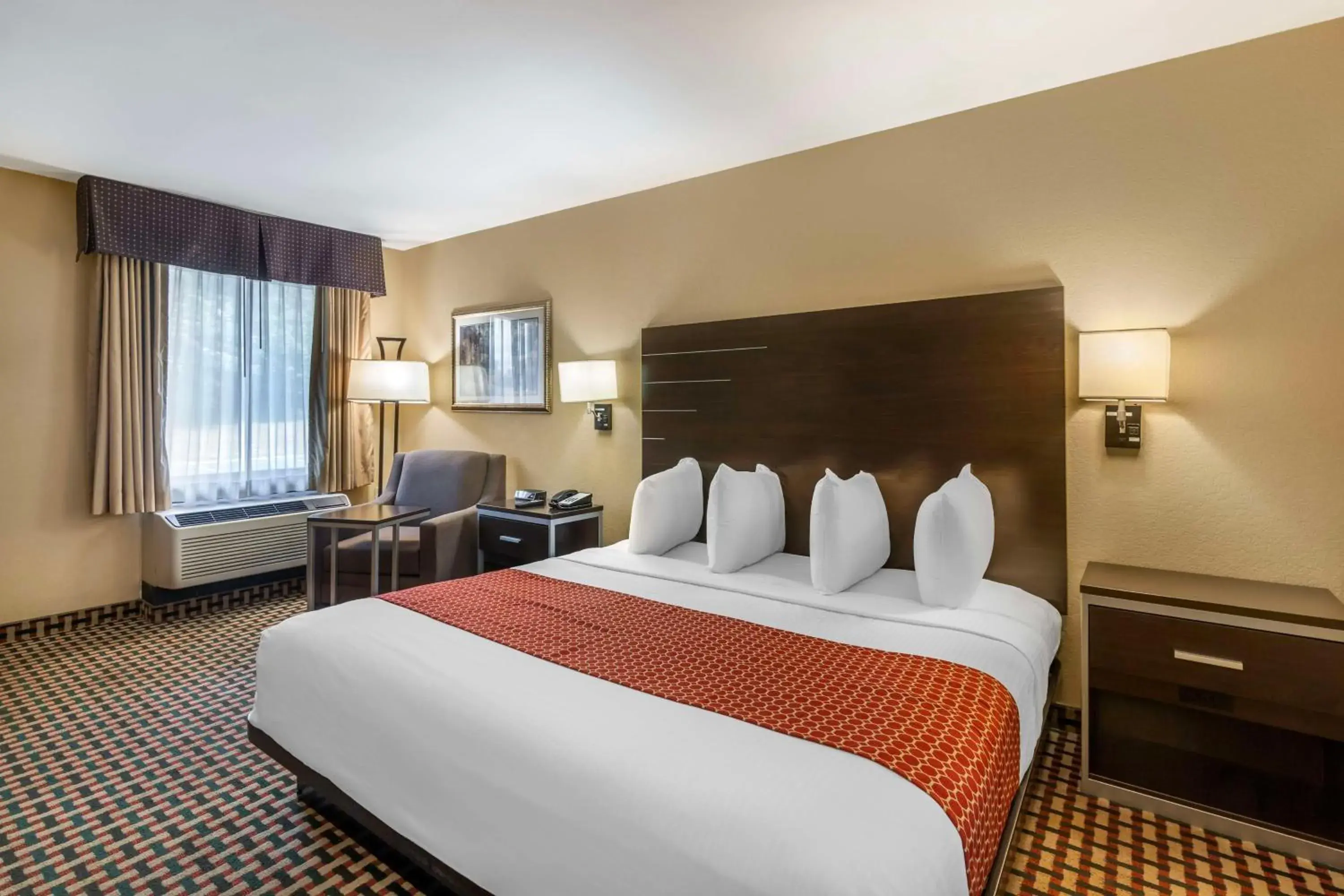 King Room - Disability Access/Smoking in Best Western Bradford Inn King Room - Disability Access/Smoking in Best Western Bradford Inn