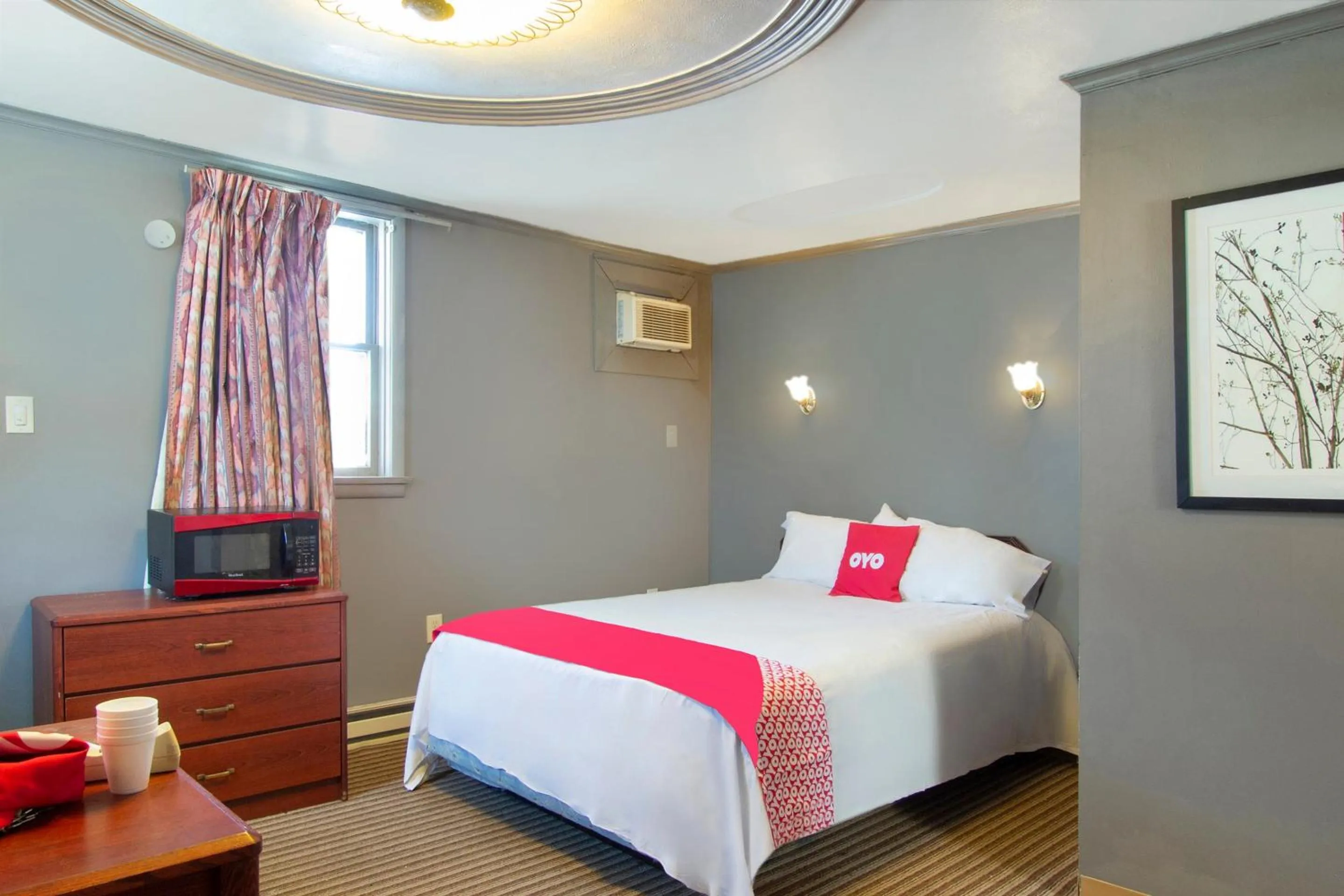 Bedroom, Bed in OYO Hotel Wilkes-Barre East