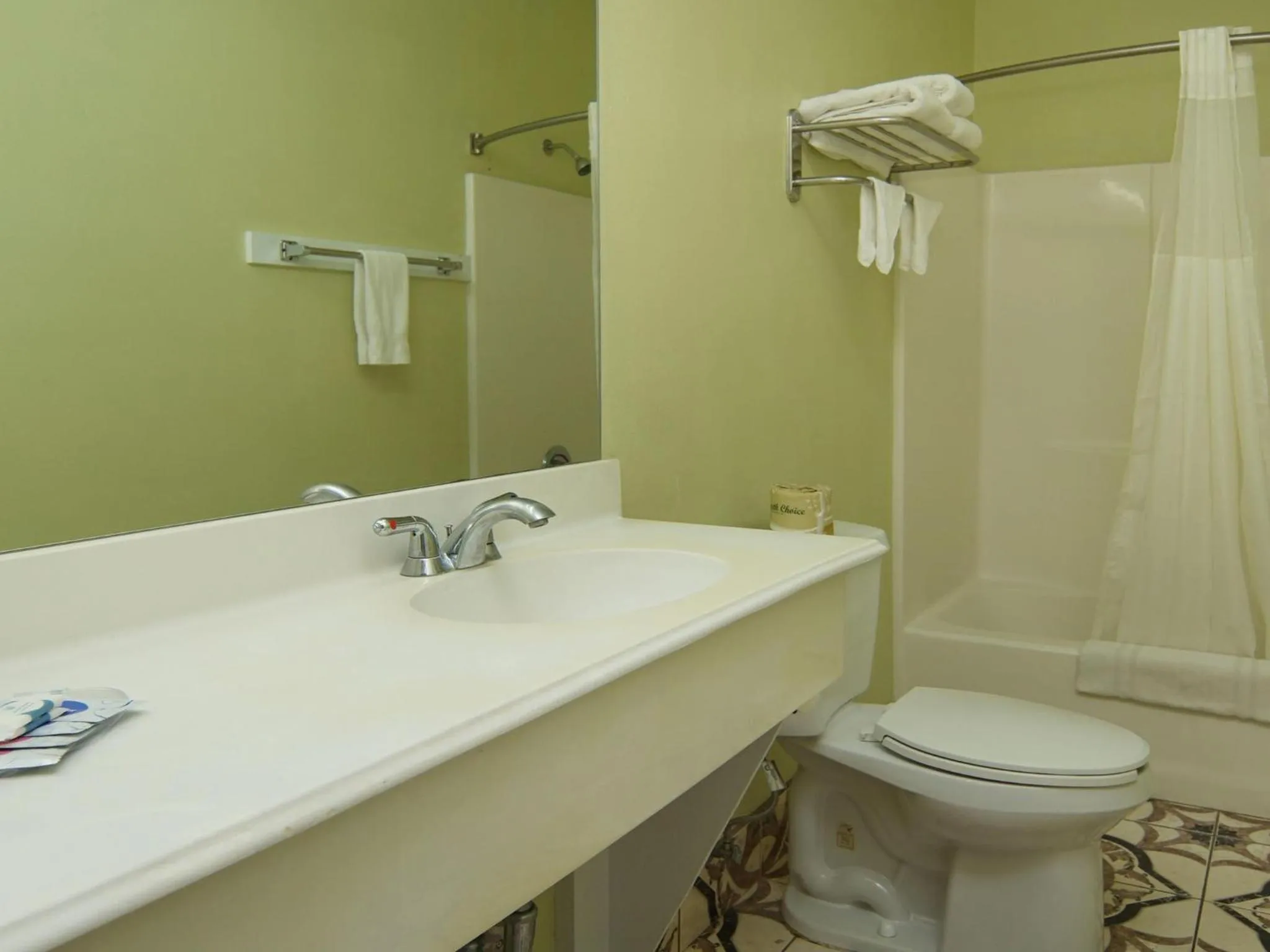 Bathroom in Quality One Motel