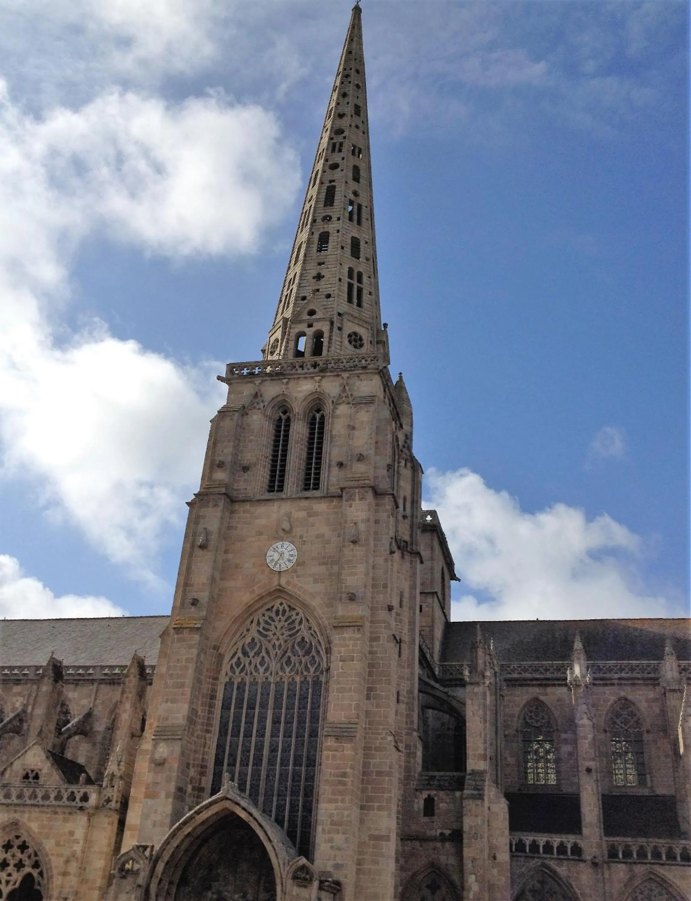 Nearby landmark in Aux Perderies