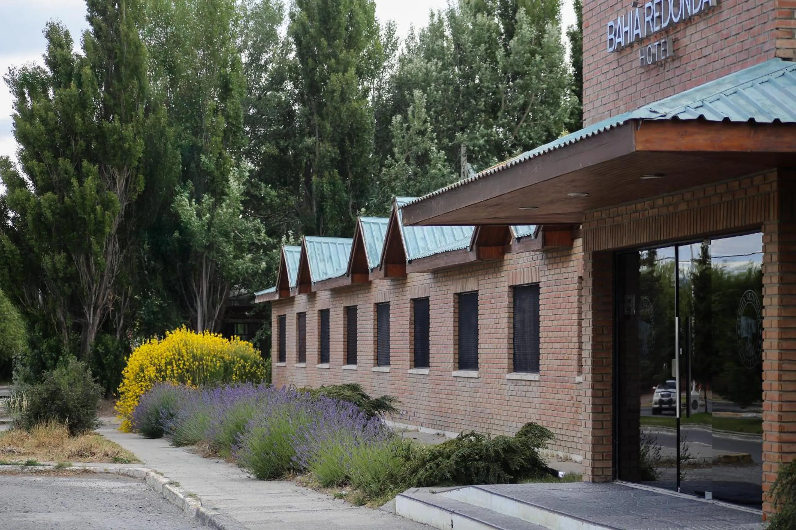 Property building in Hotel Bahia Redonda