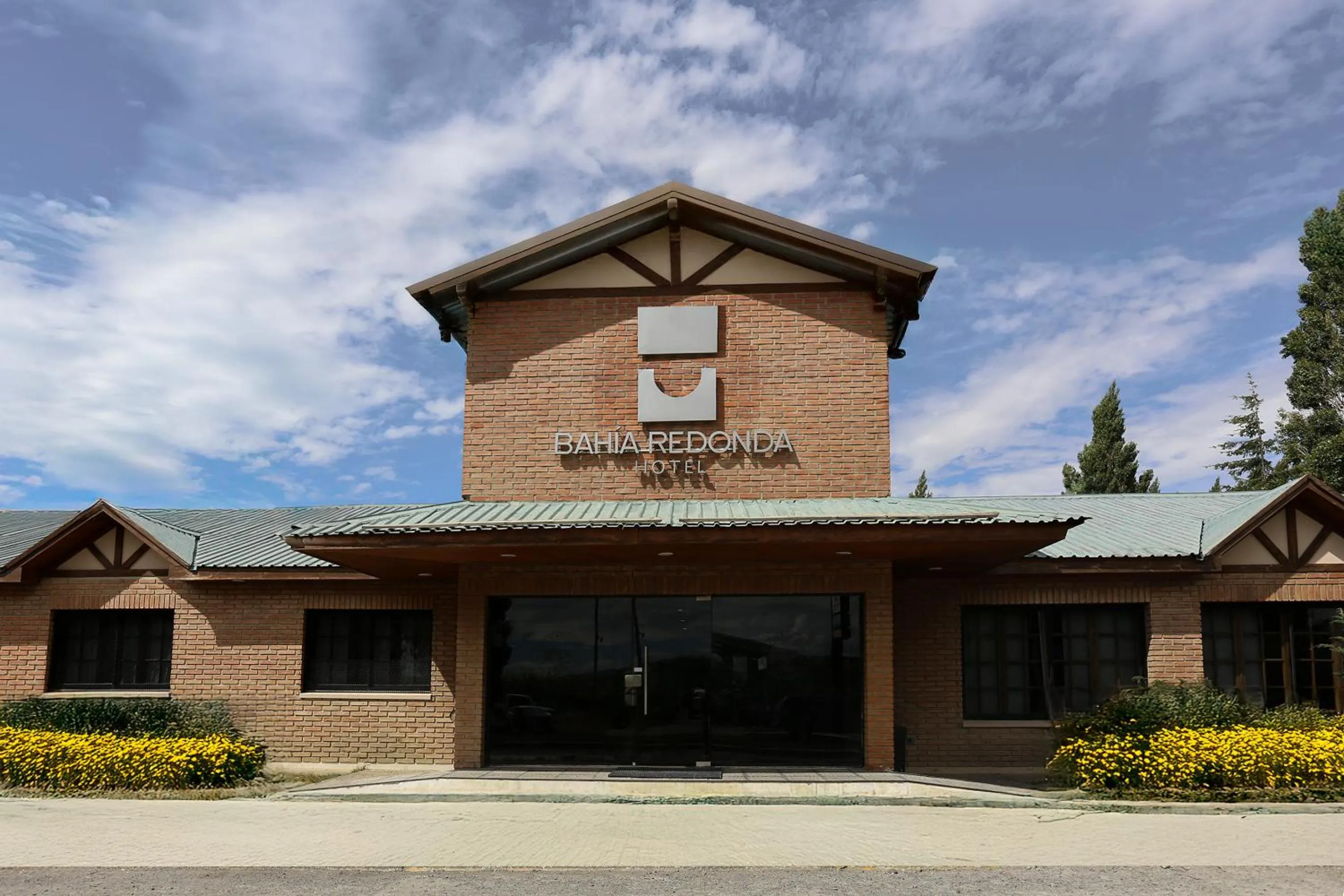 Property building in Hotel Bahia Redonda