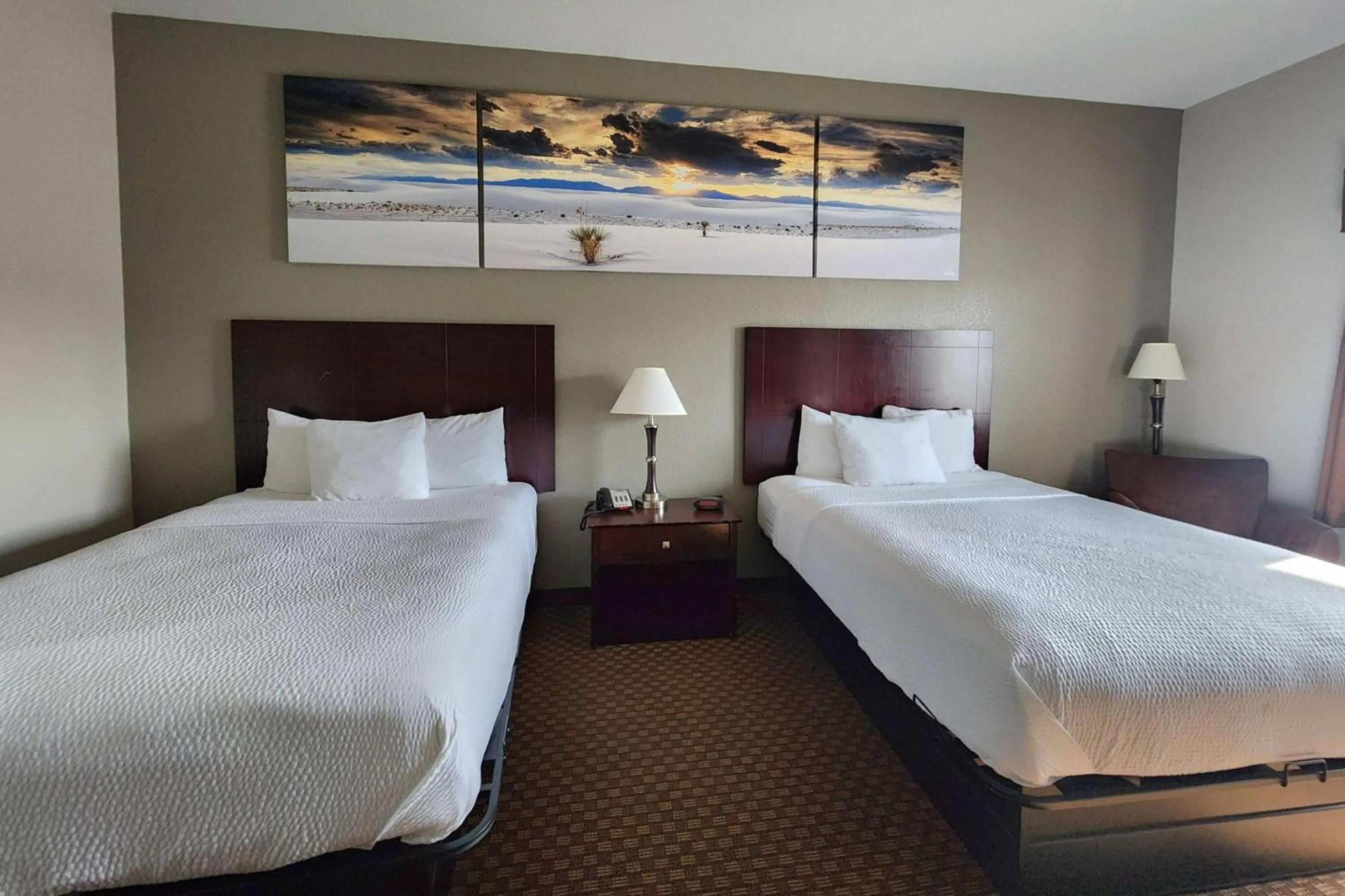 Photo of the whole room, Bed in Days Inn by Wyndham Kemah