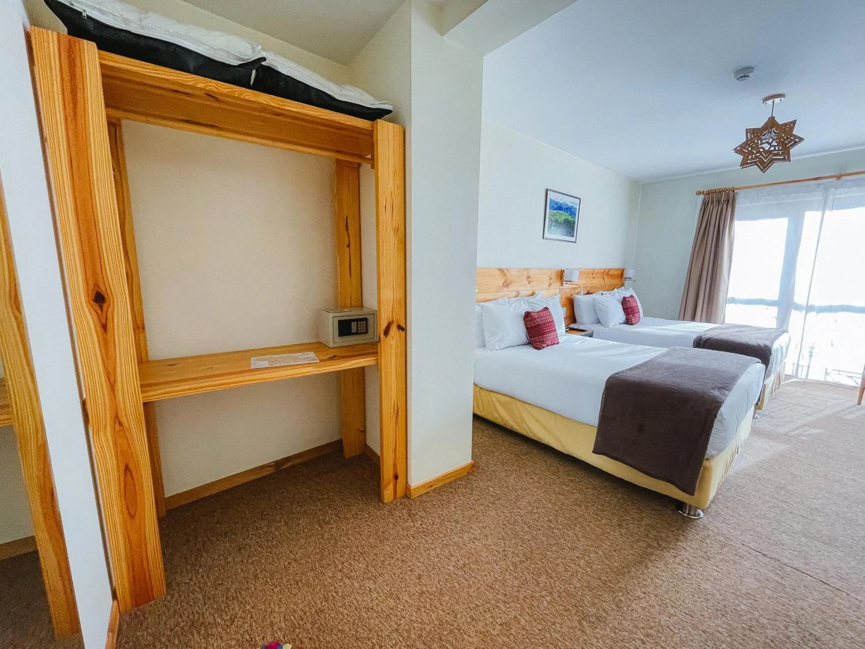 Bed in Cooper Hotel Boutique