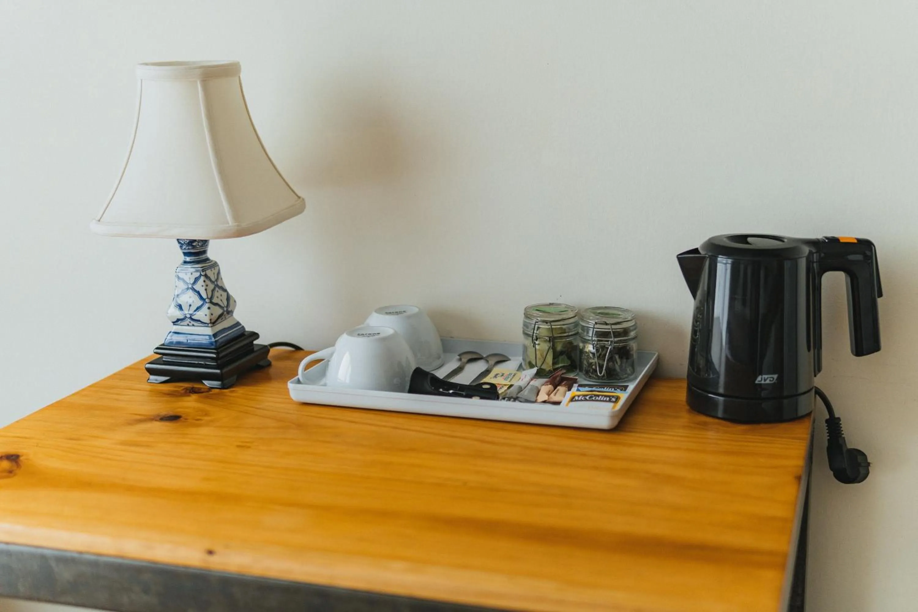 Coffee/tea facilities in Cooper Hotel Boutique