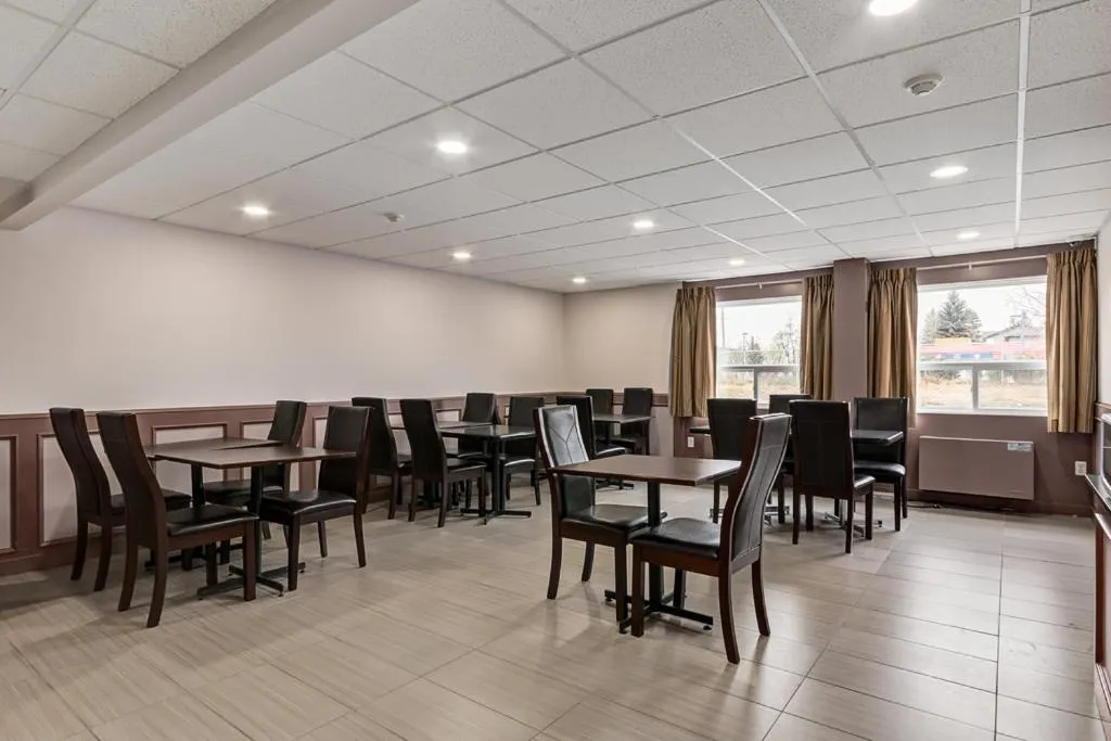 Airport Traveller's Inn