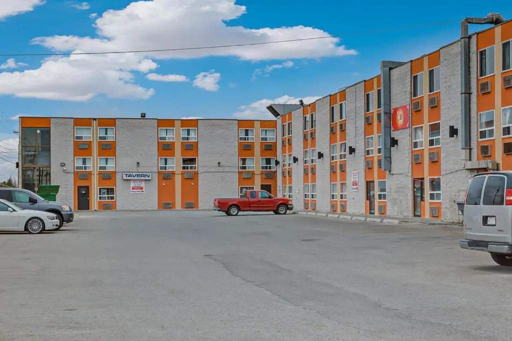 Airport Traveller's Inn