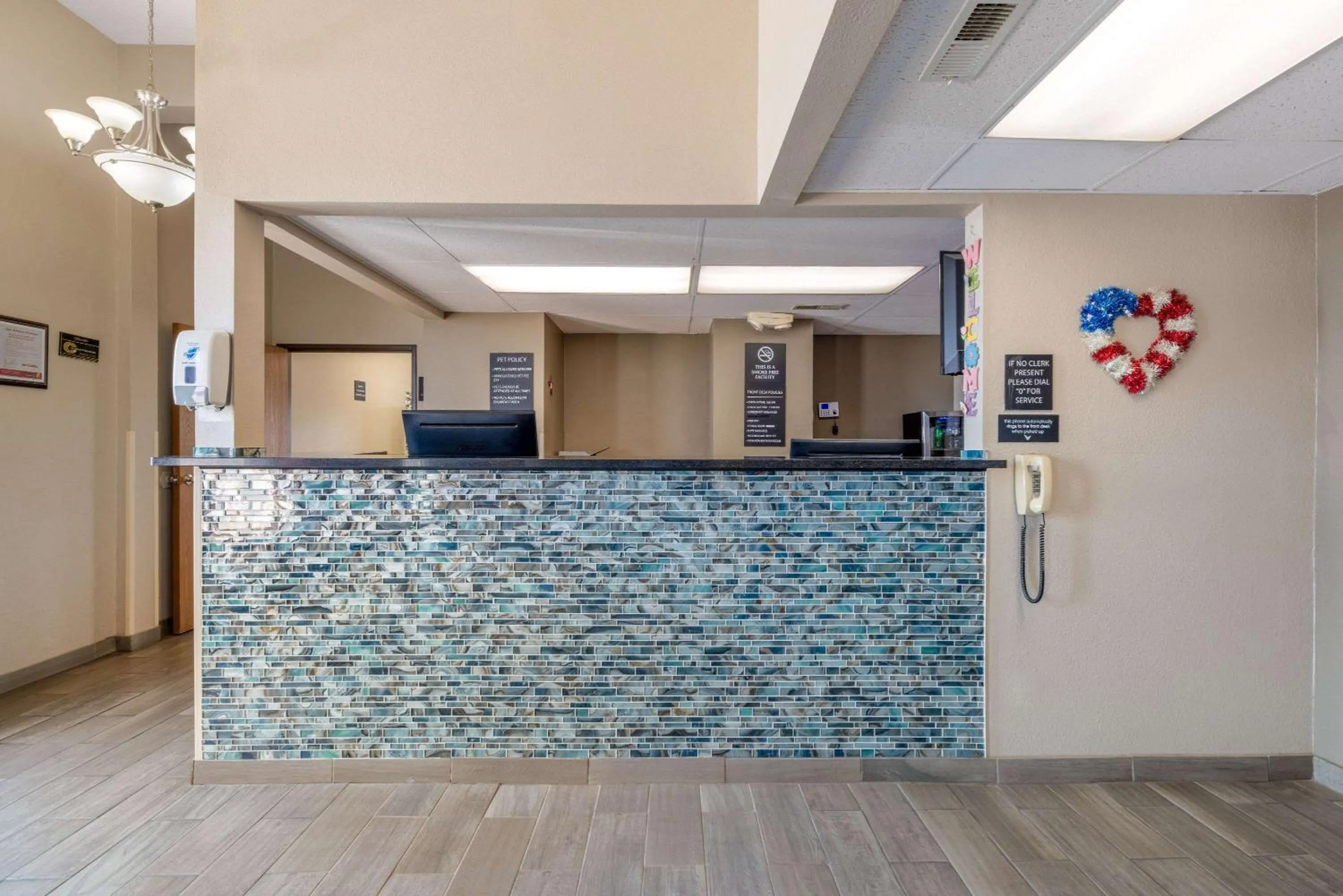 Lobby or reception in Super 8 by Wyndham O Neill NE