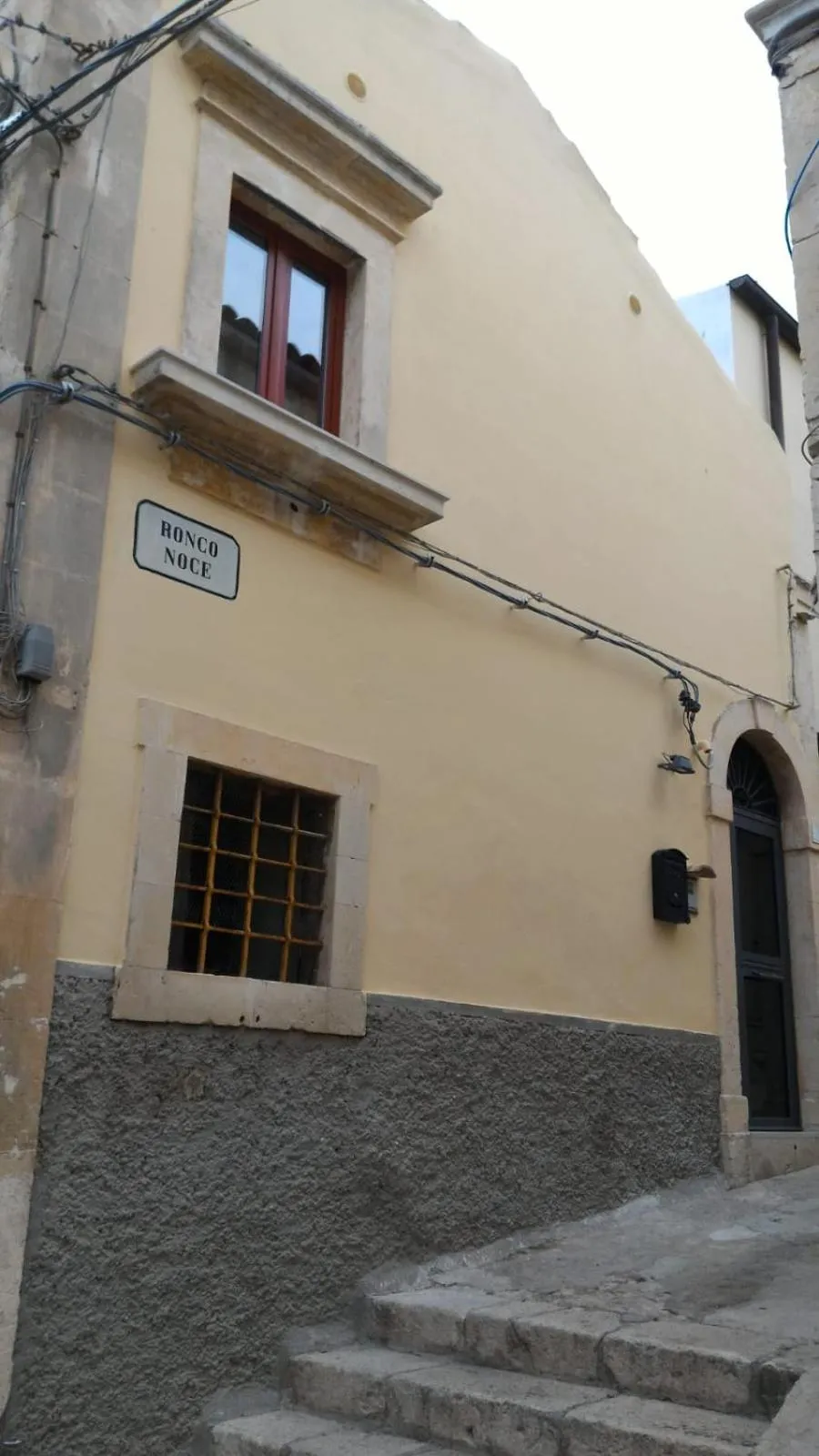 Property building in Noto Bedda Bed&Breakfast