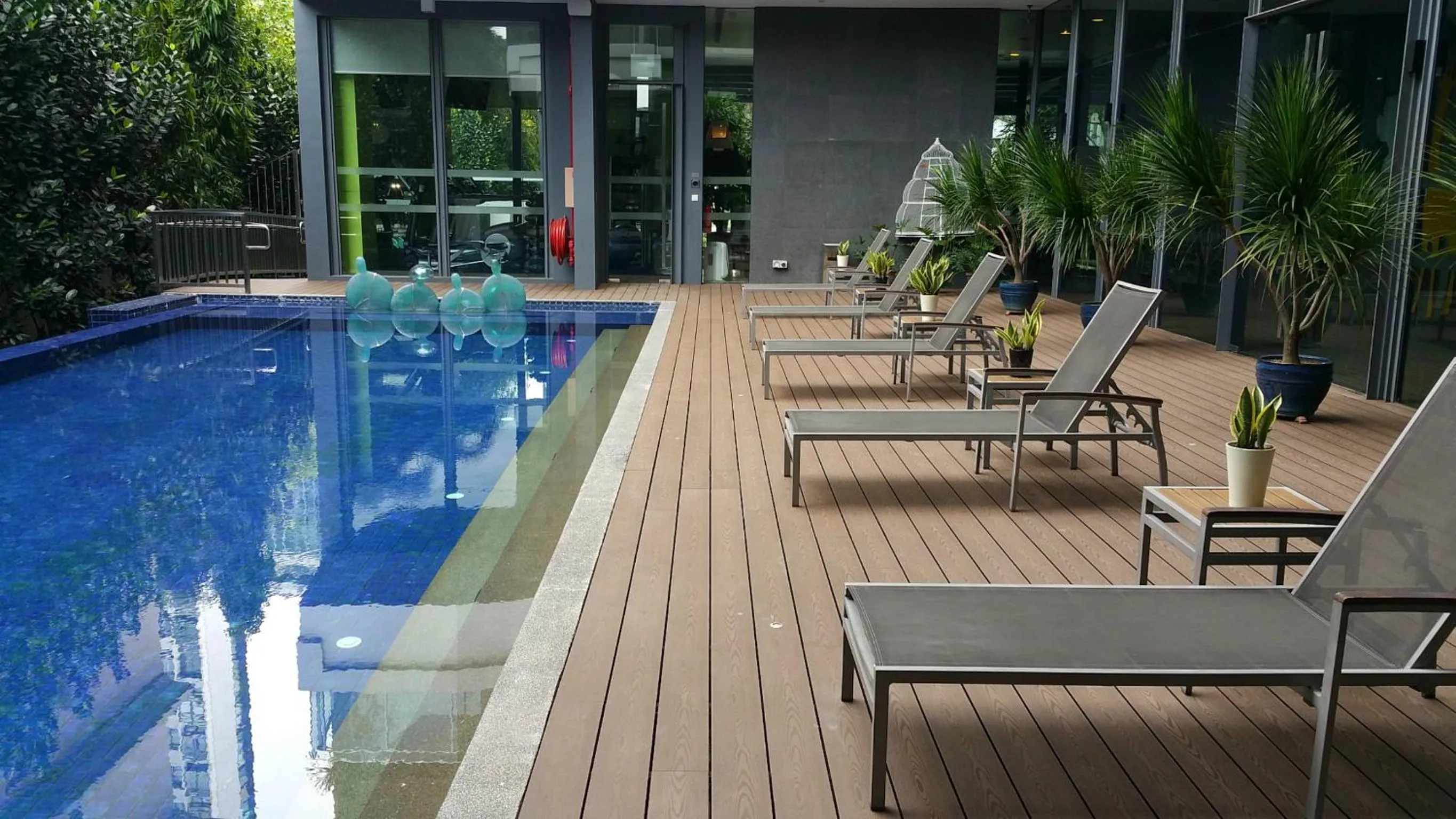 Pool view in ST Residences Novena