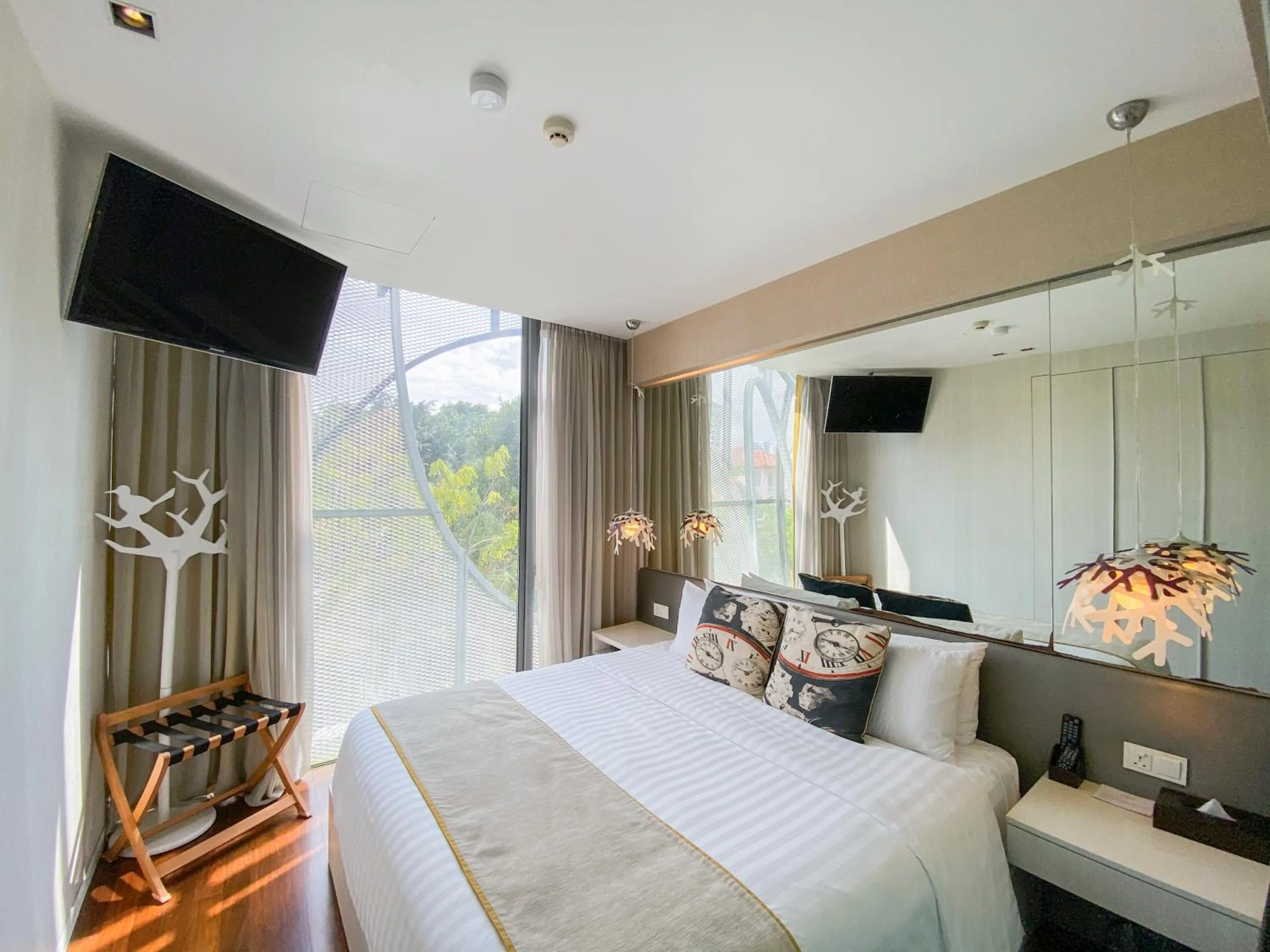 Bed in ST Residences Novena