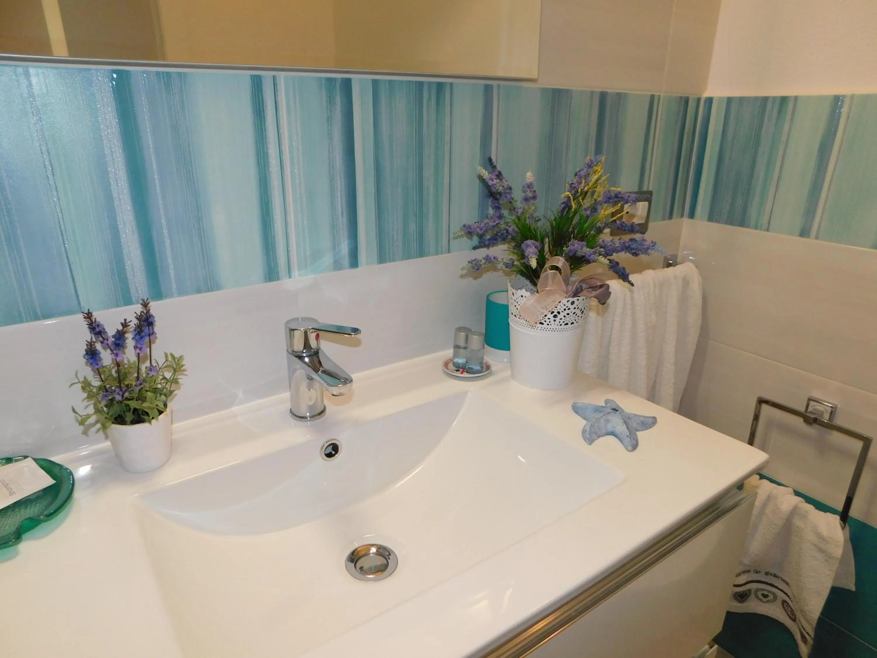 Bathroom in B&B Sos Manneddos